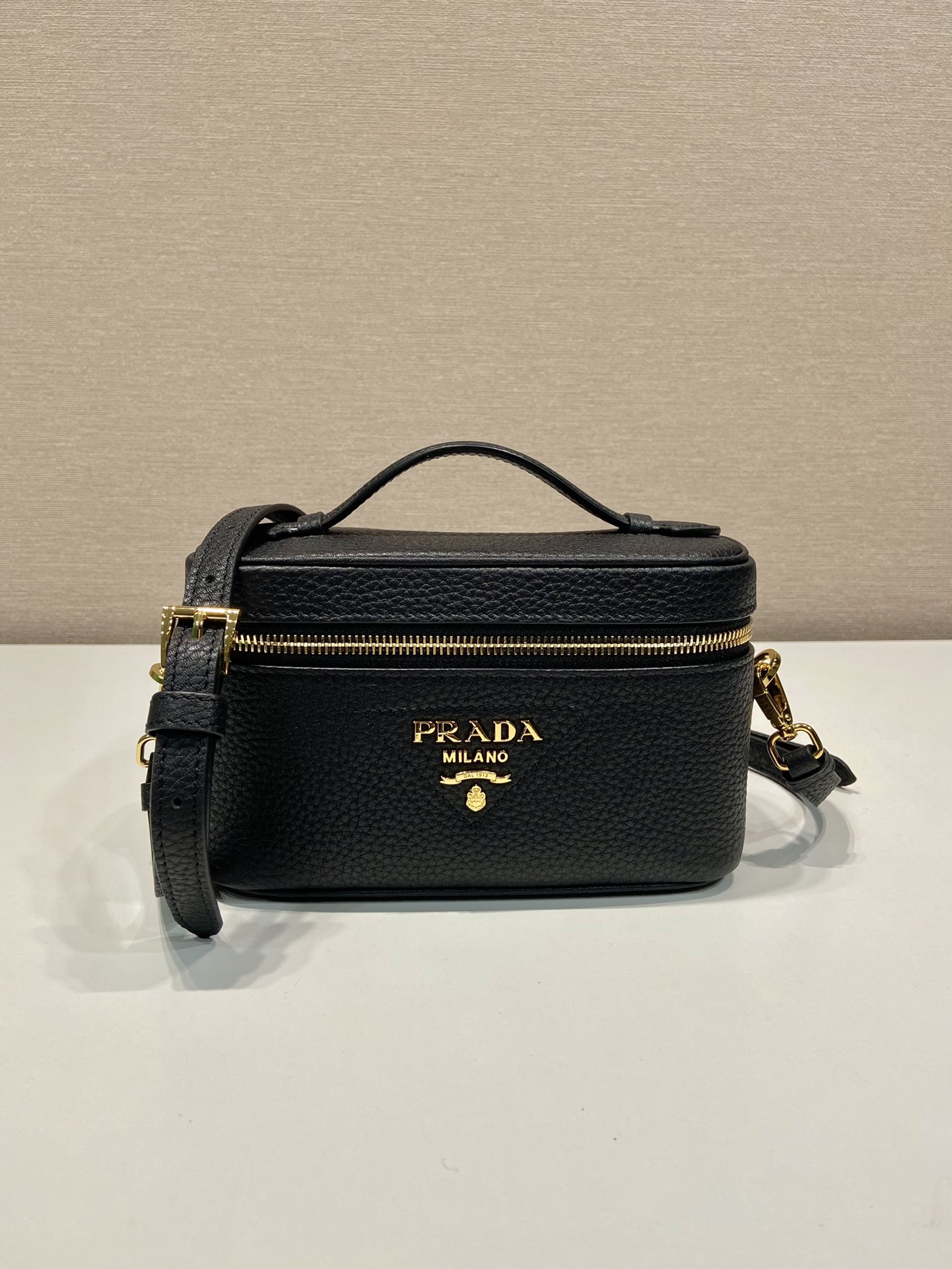 Pra*a 1bh202 cosmetic bag-18*11.5*7.5cm