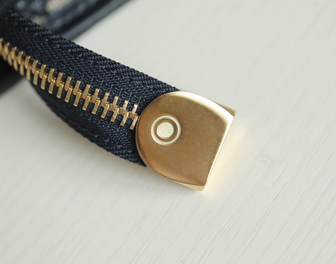 D*or pouch- 26×19.5×7cm