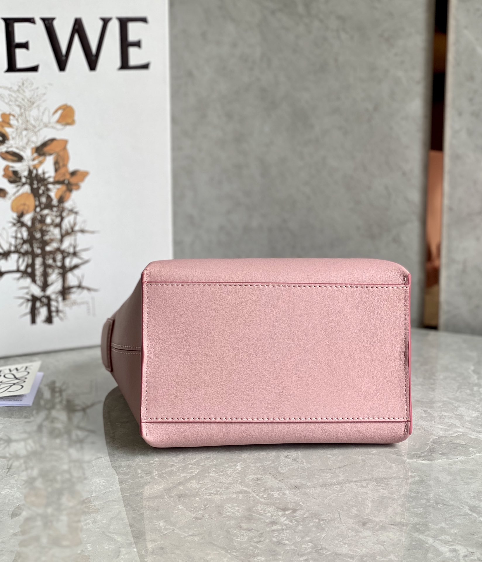 L0ew* cubi bag-20.5×17×12.5cm