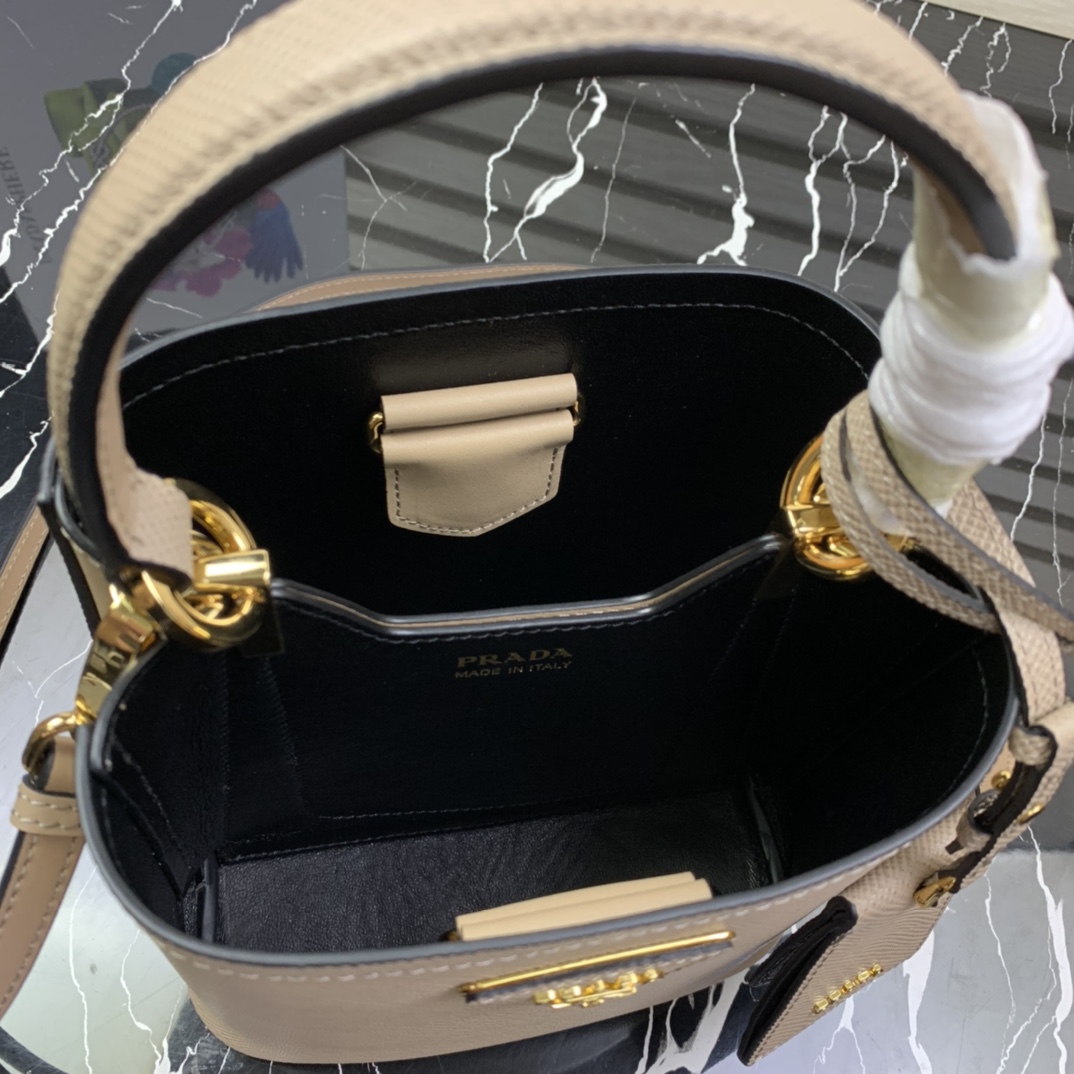 Pra*a 1ba217 tote-24*12.5*7cm