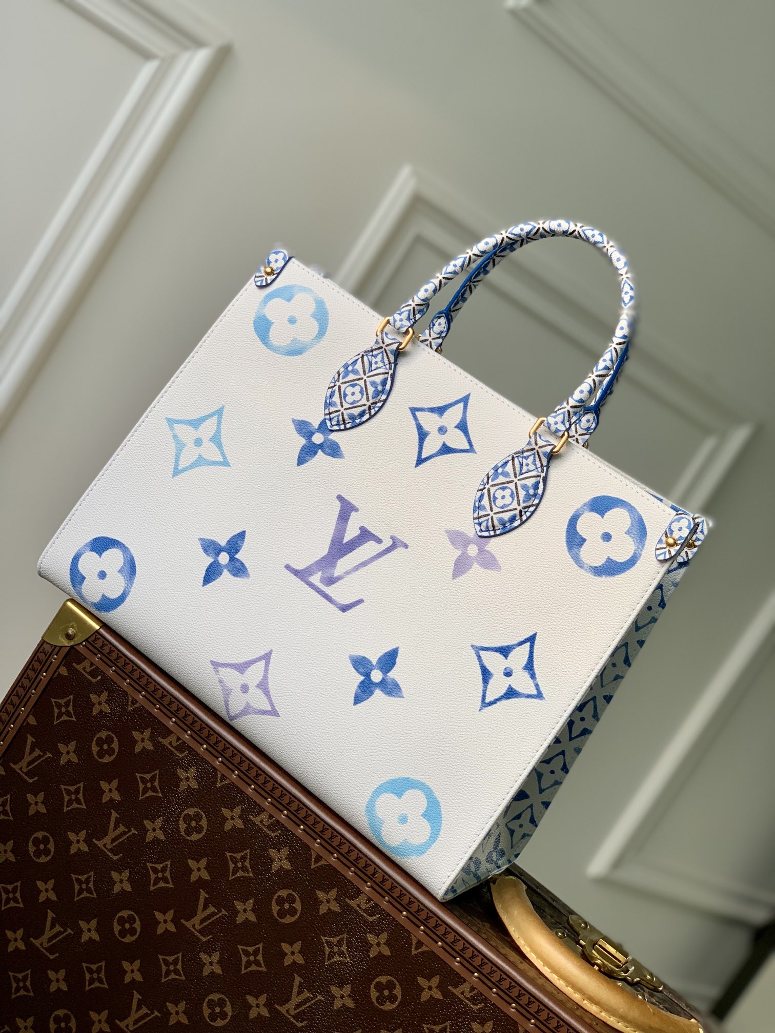 l0*is V*t0n onthego handbag-m22975-35 x 27 x 14 cm
