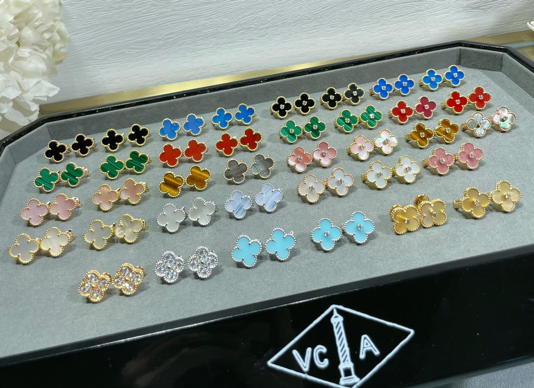 Vca Earring