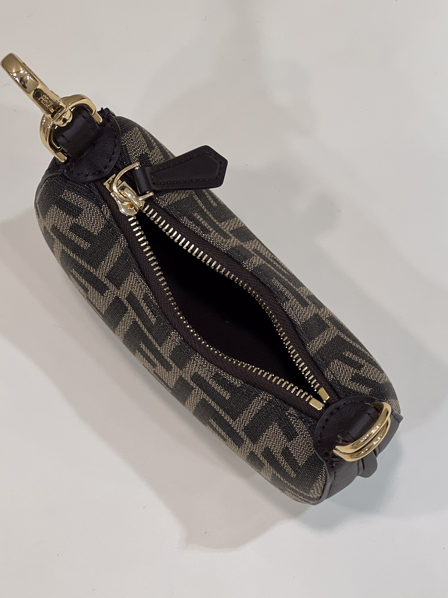 F**di graphy bag-16.5x14x5cm