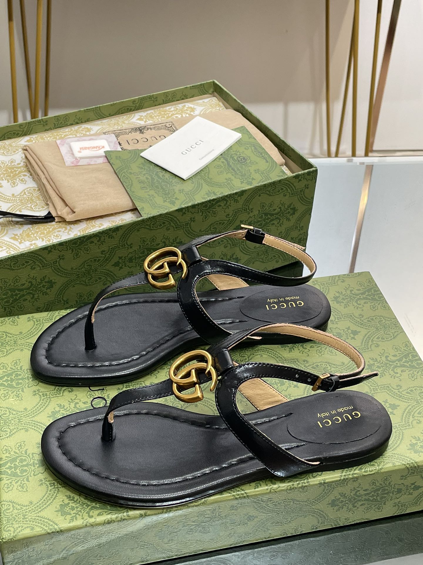 G*u*i slides
