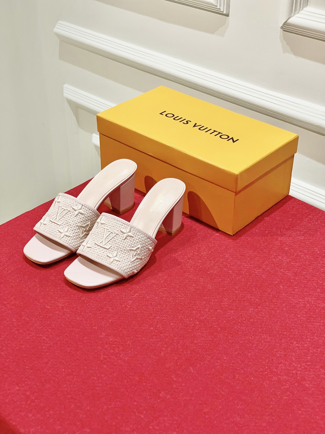 l0*is V*t0n slippers-6.5cm
