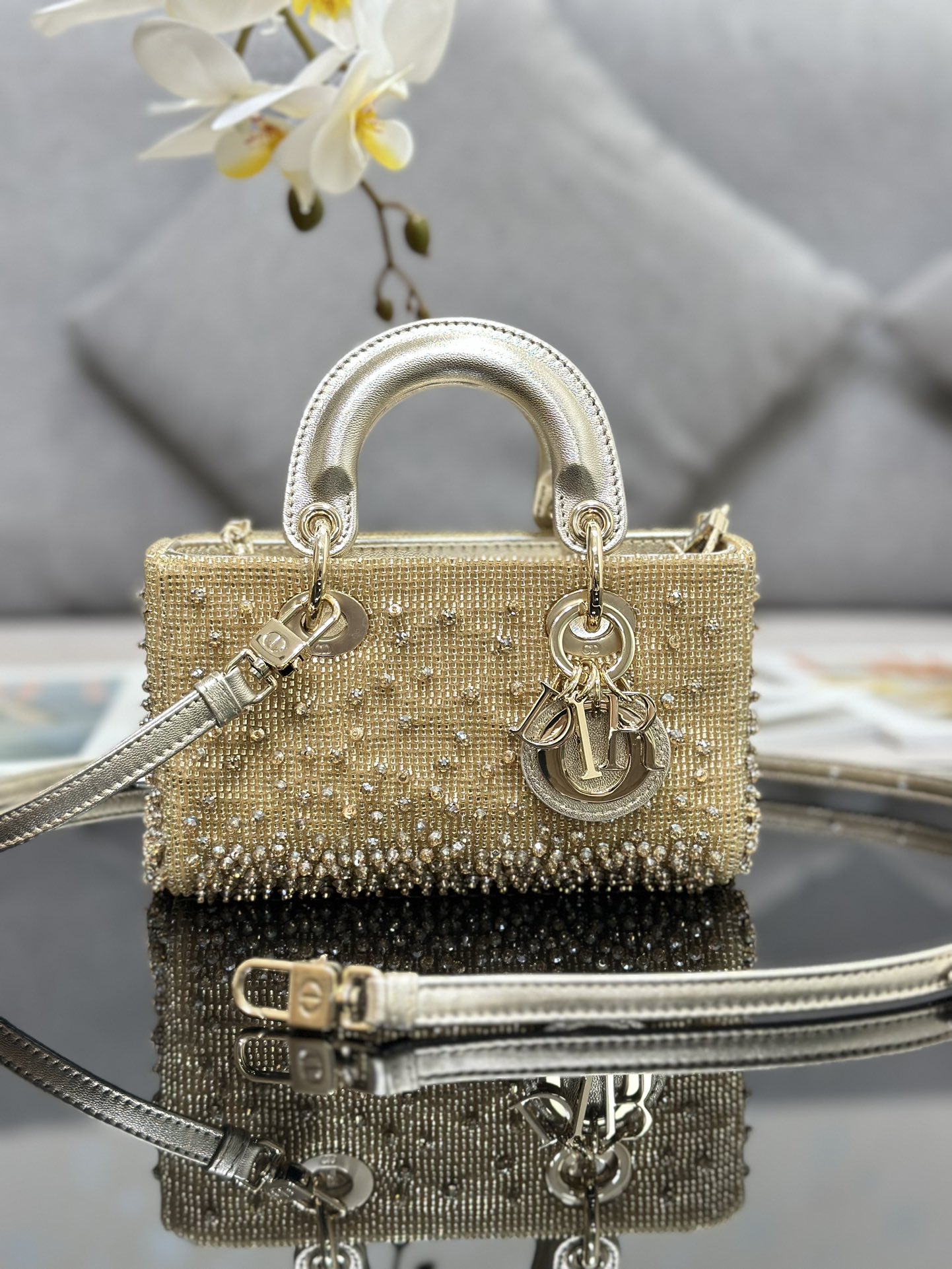 lady D*or handle bag-16 x 9 x 5cm