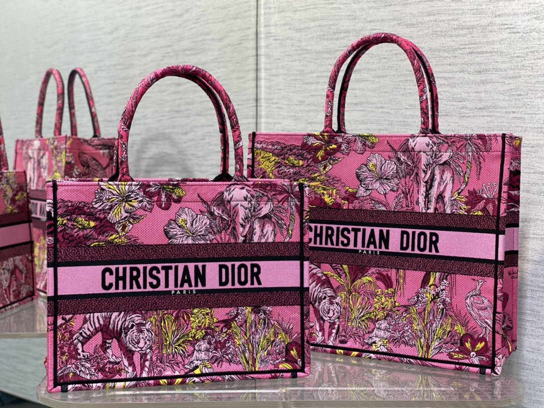 D*or book tote