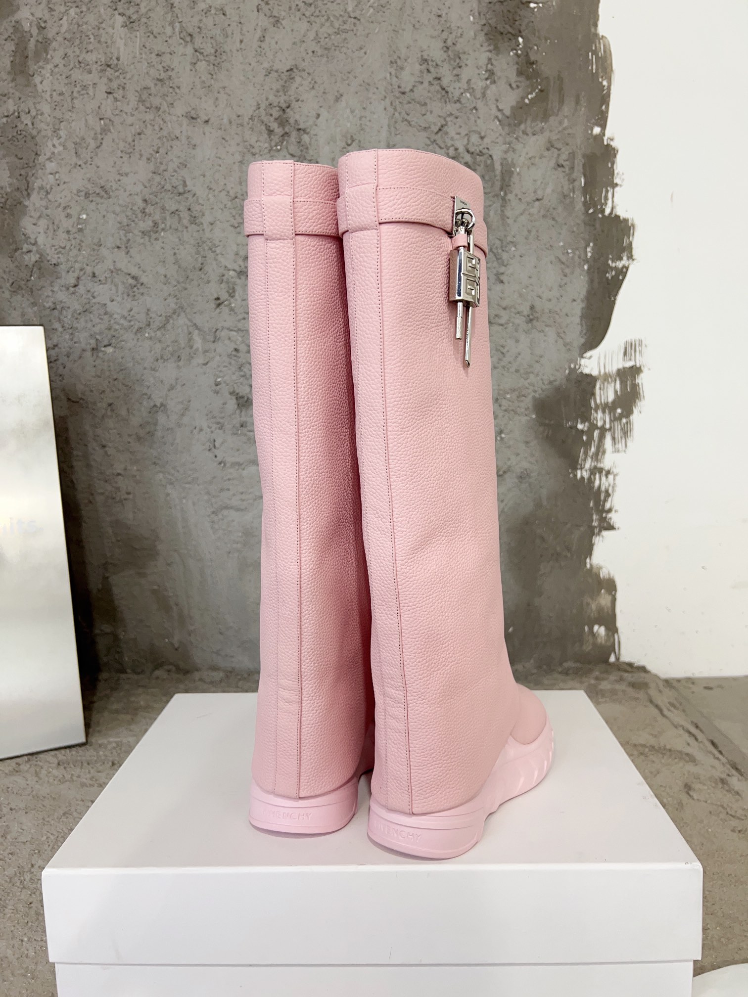G1uenchy boots(eu35-41)