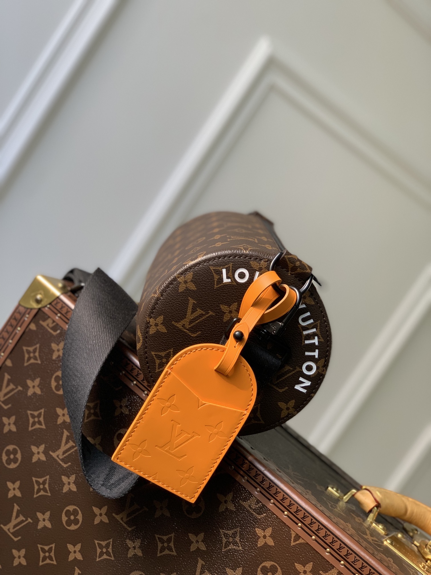 l0*is V*t0n soft polochon bag m46692-27x 15x 15cm