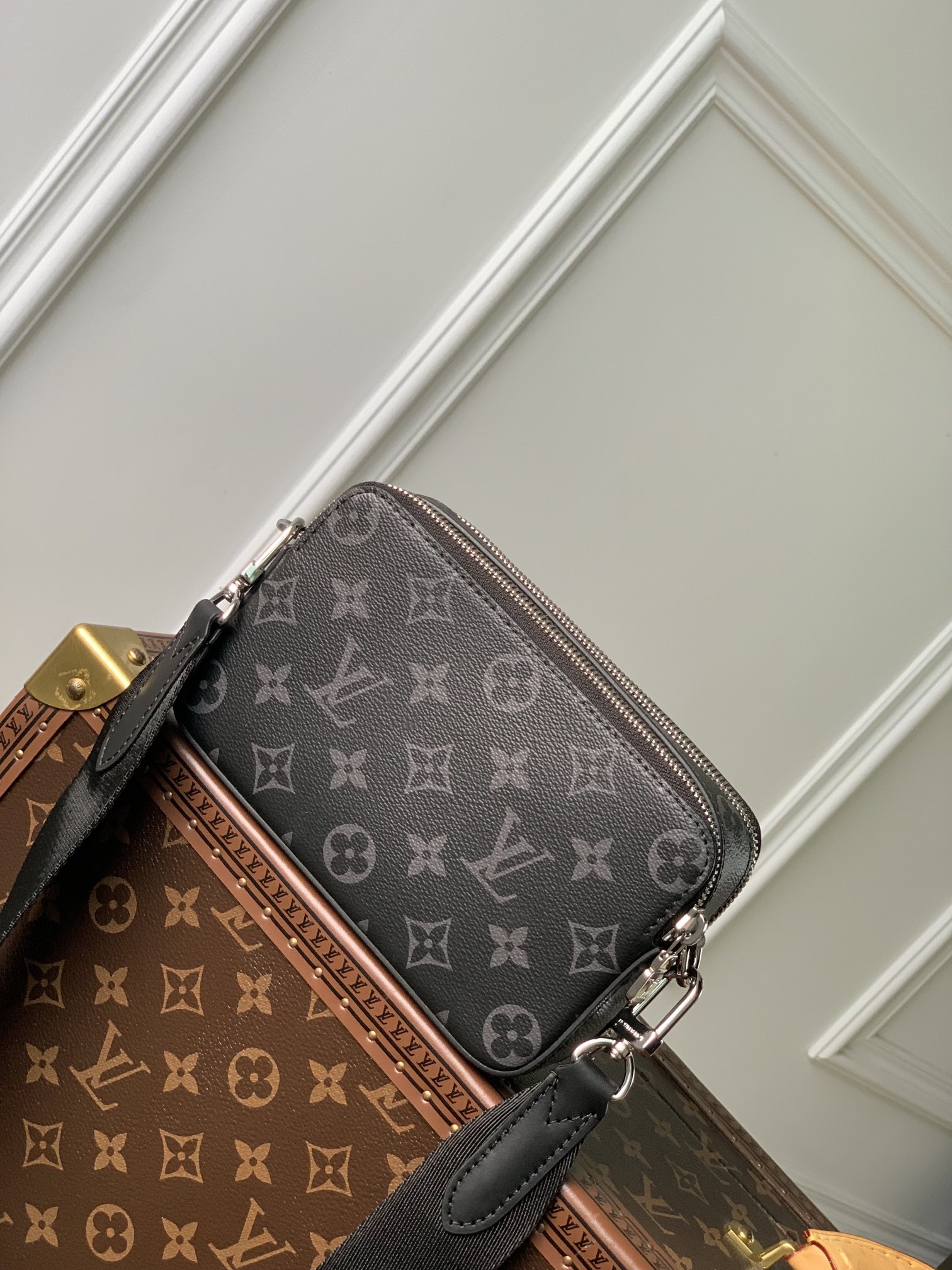 l0*is V*t0n alpha wearable bag-m22481-18.5 x 11.0 x 6.5cm