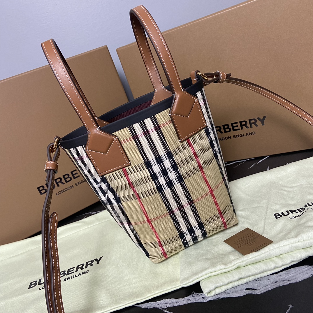 B**rry bucket bag-13*8.5*19.5cm