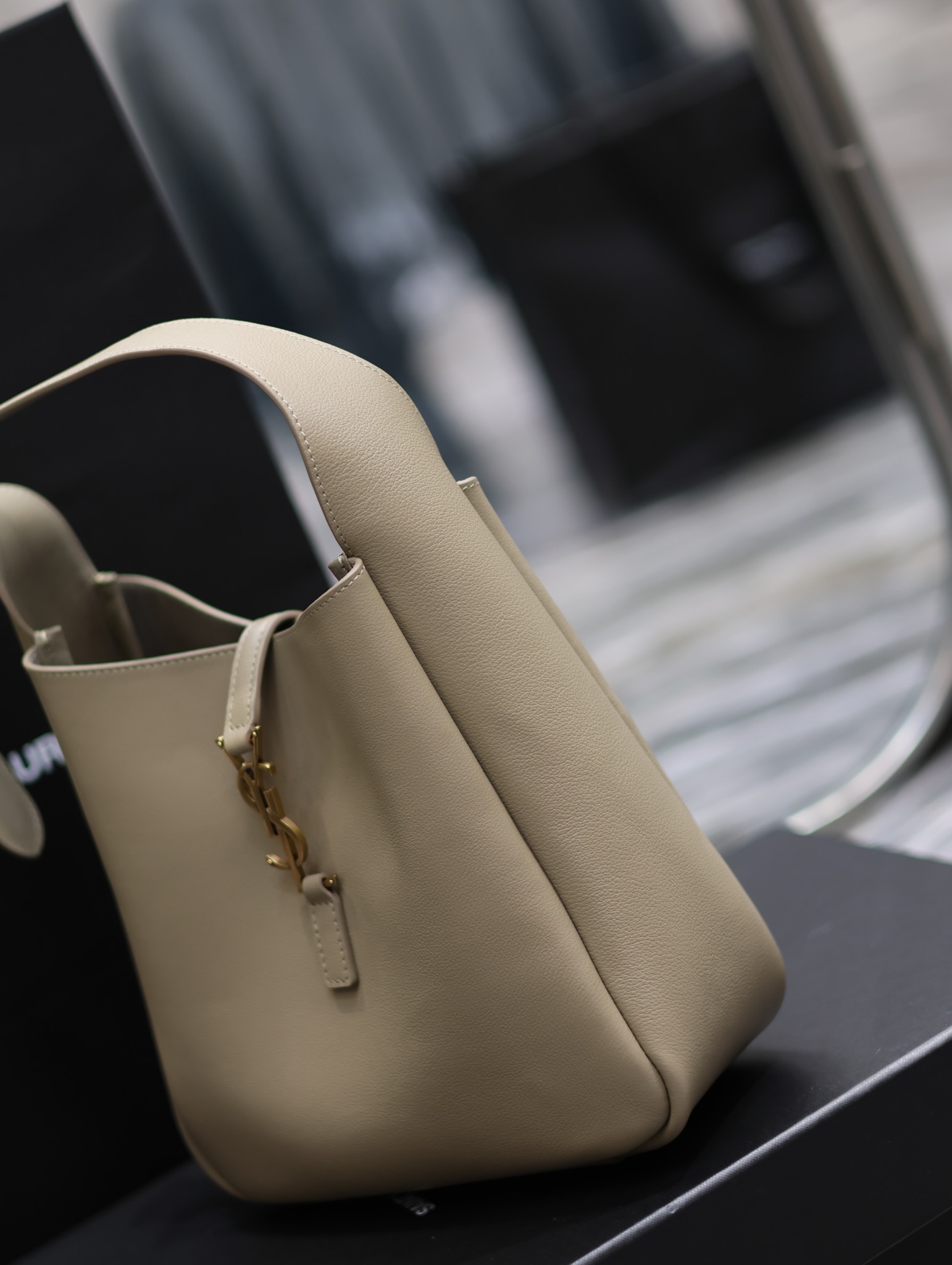 Y*L le5a7 vintage bag-23×22×8.5cm