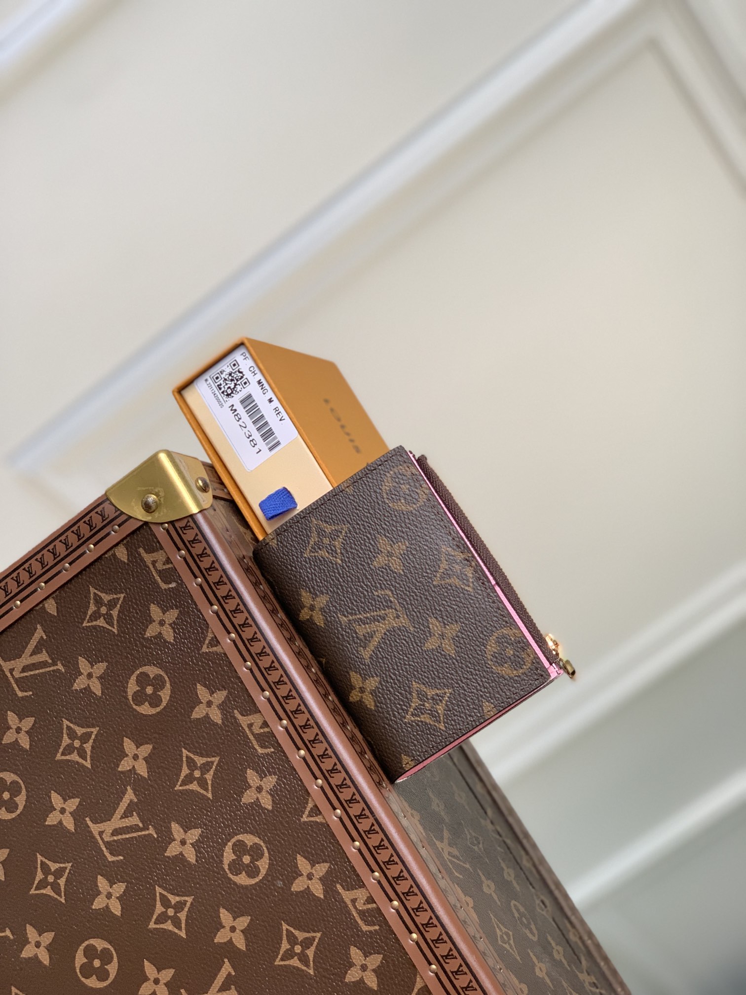 l0*is V*t0n wallet- m82381-9×11.5×1.5cm