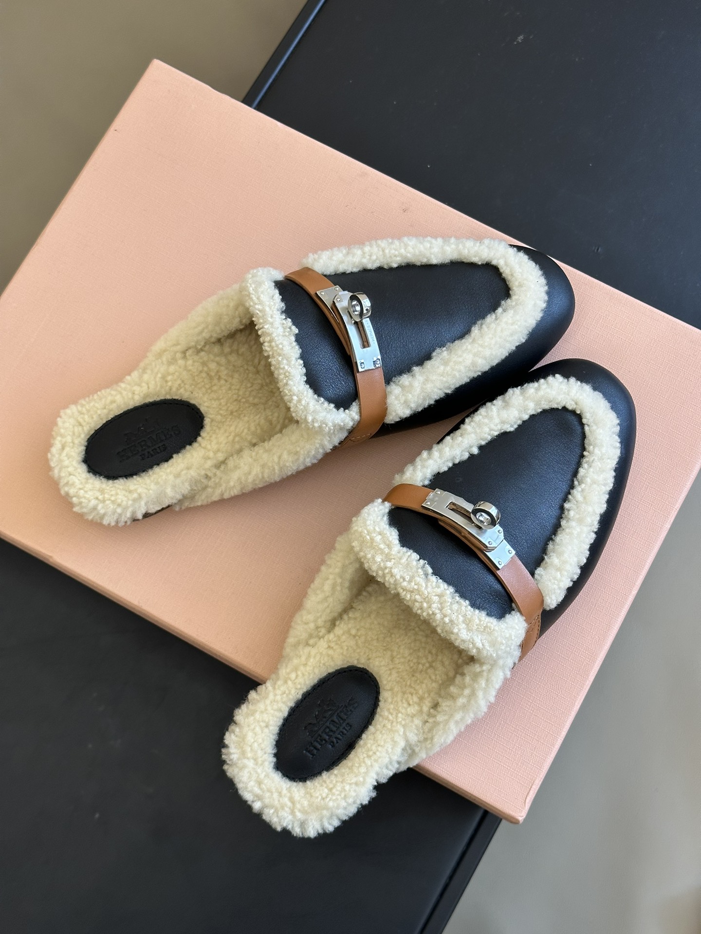 H**mes slides