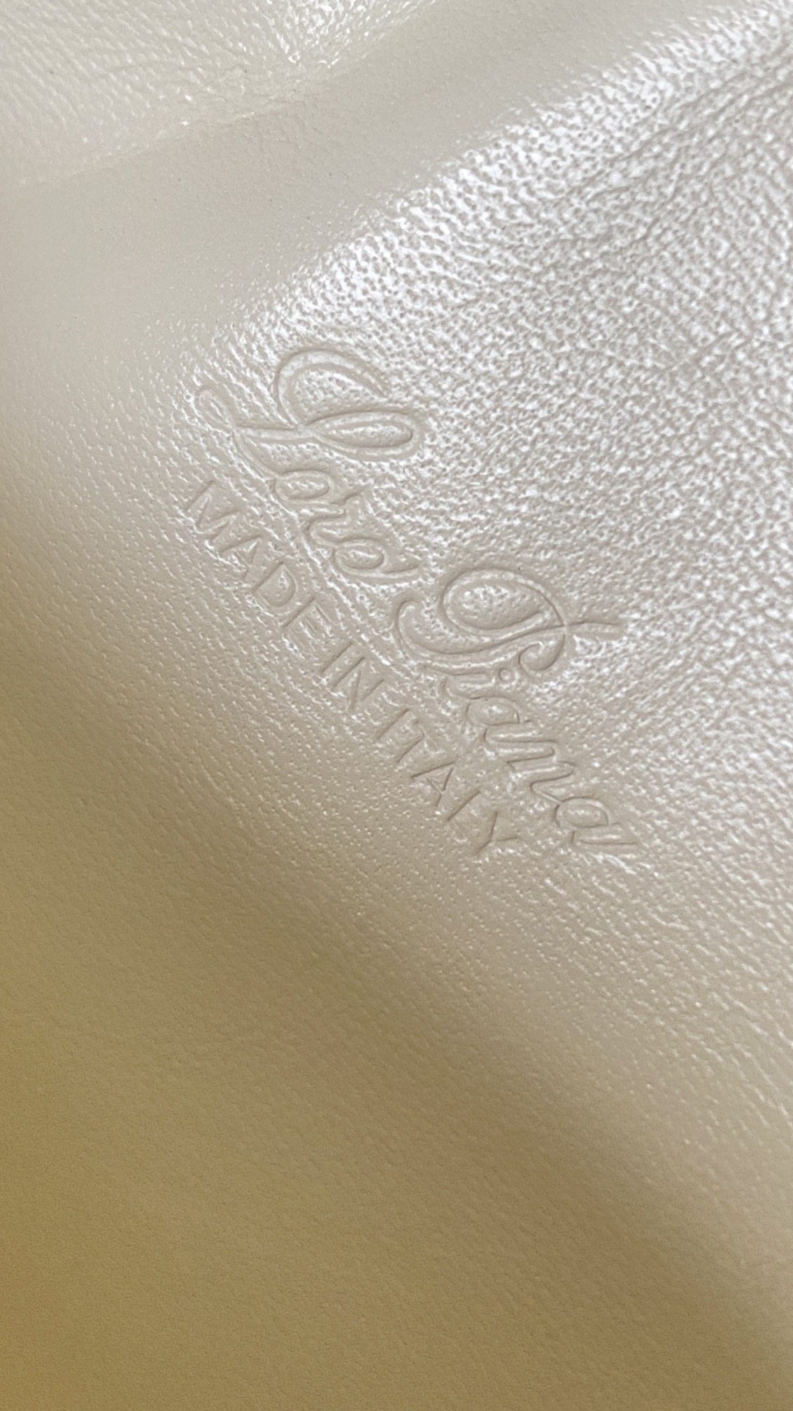 L**o p*ana bag-19cm