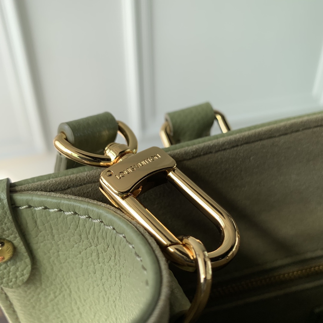 l0*is V*t0n onthego handbag- m21732-25*19*11.5 cm
