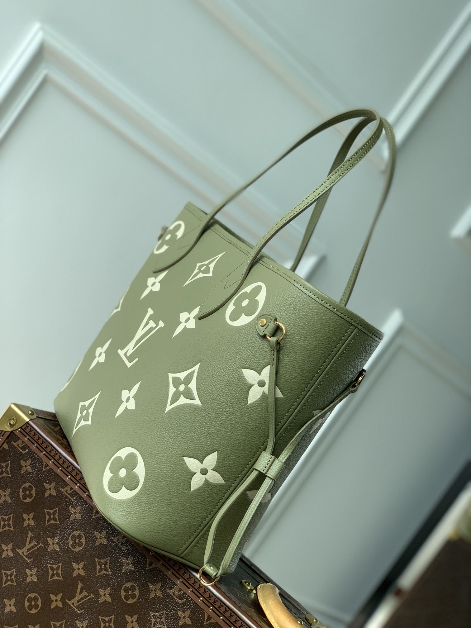 l0*is V*t0n neverfull m46102-32*29*17cm