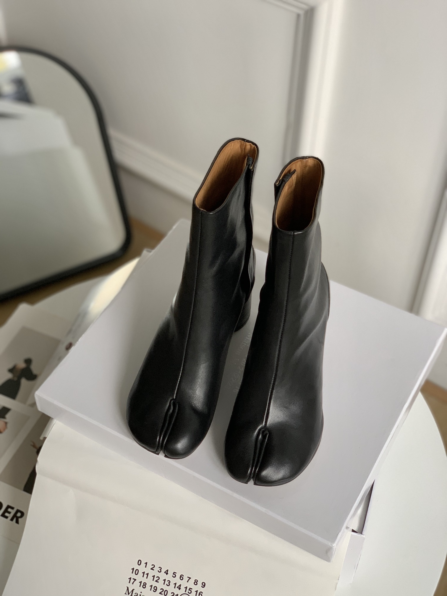 ma1s0n Marg*e1a boots