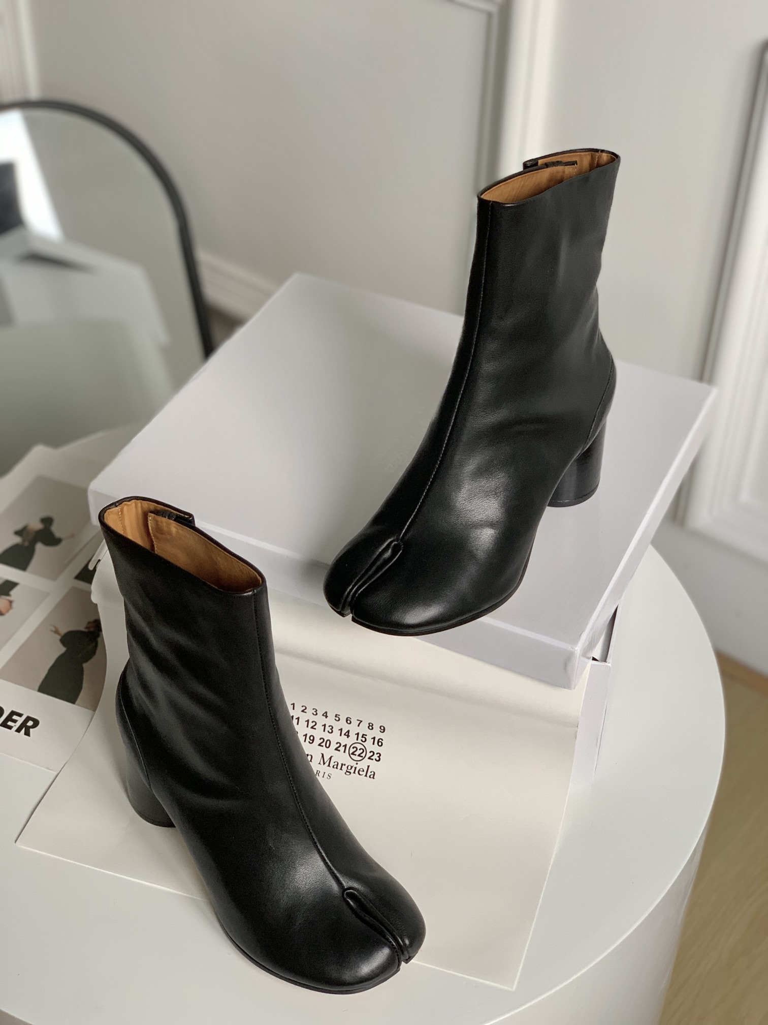 ma1s0n Marg*e1a boots