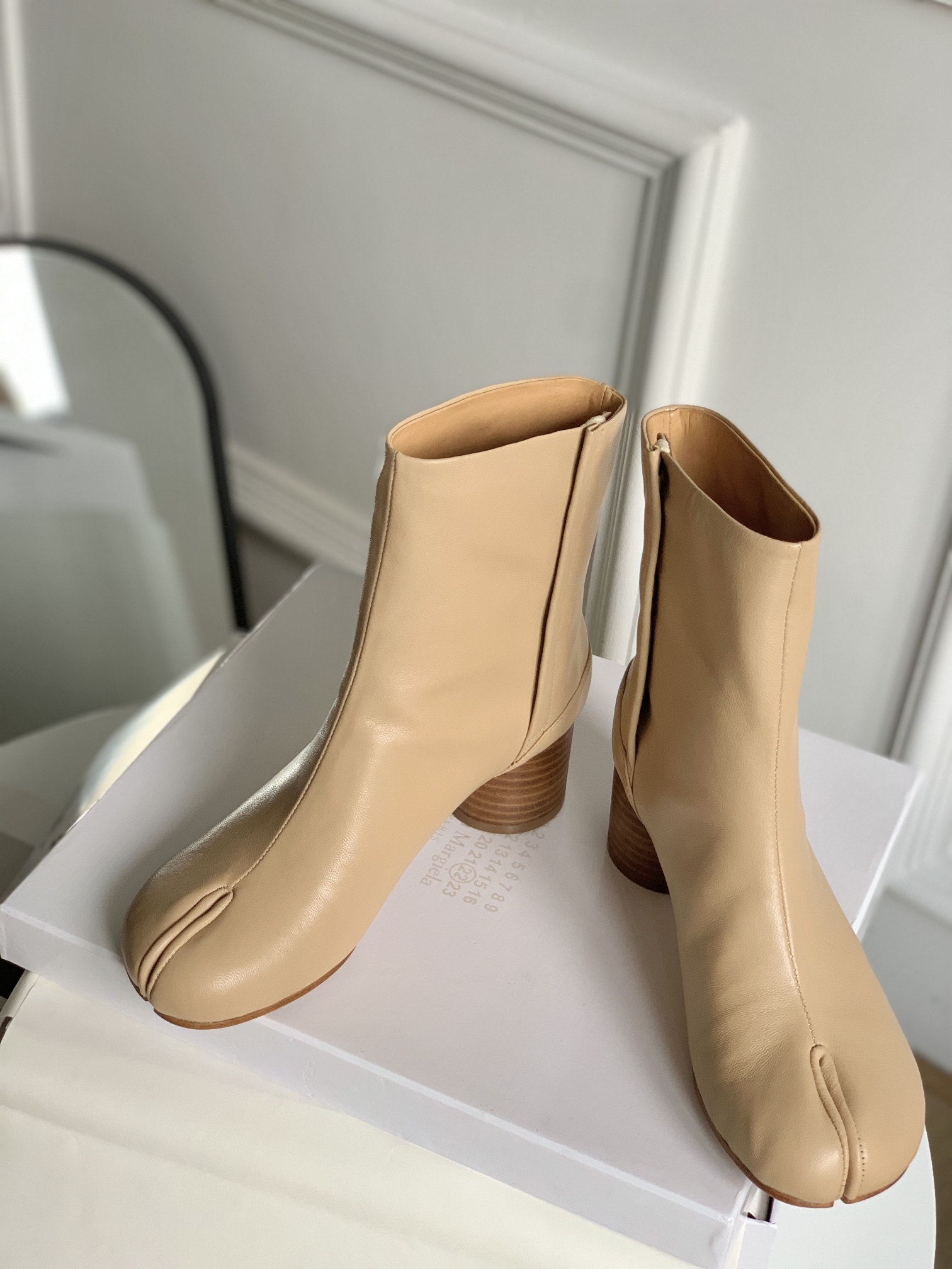 ma1s0n Marg*e1a boots