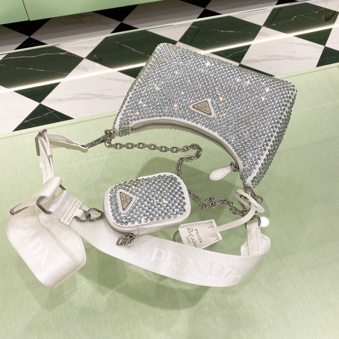 Pra*a re-edition bag-22*15*6.5cm