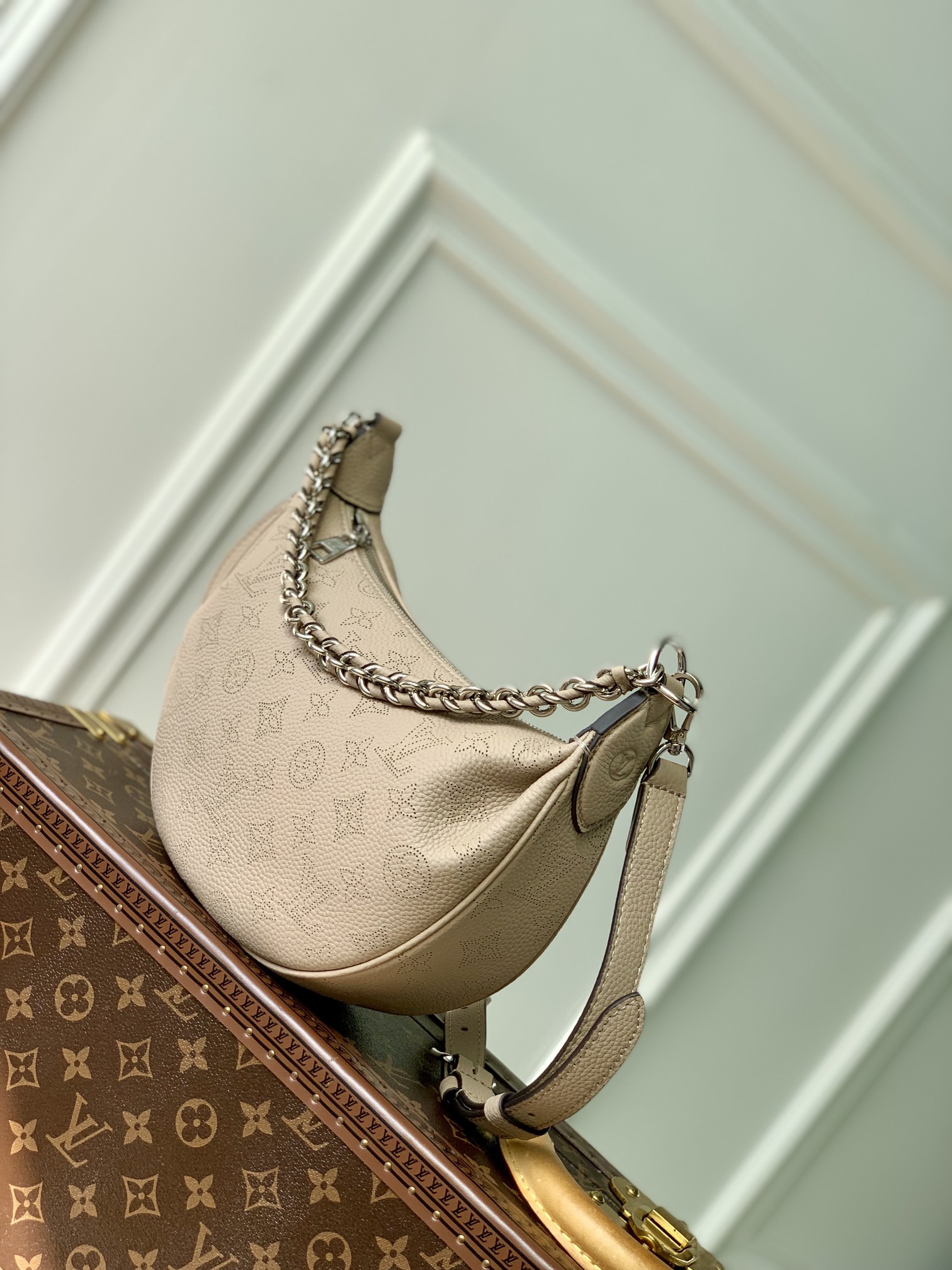 l0*is V*t0n baia bag-26*17*7.5cm