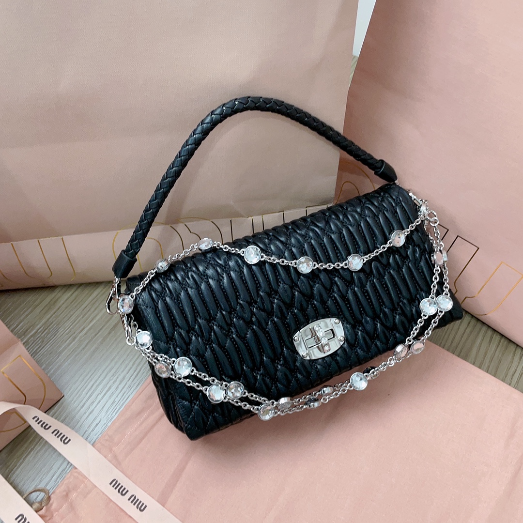 M*um*u chain bag-22.5*4.5*12cm