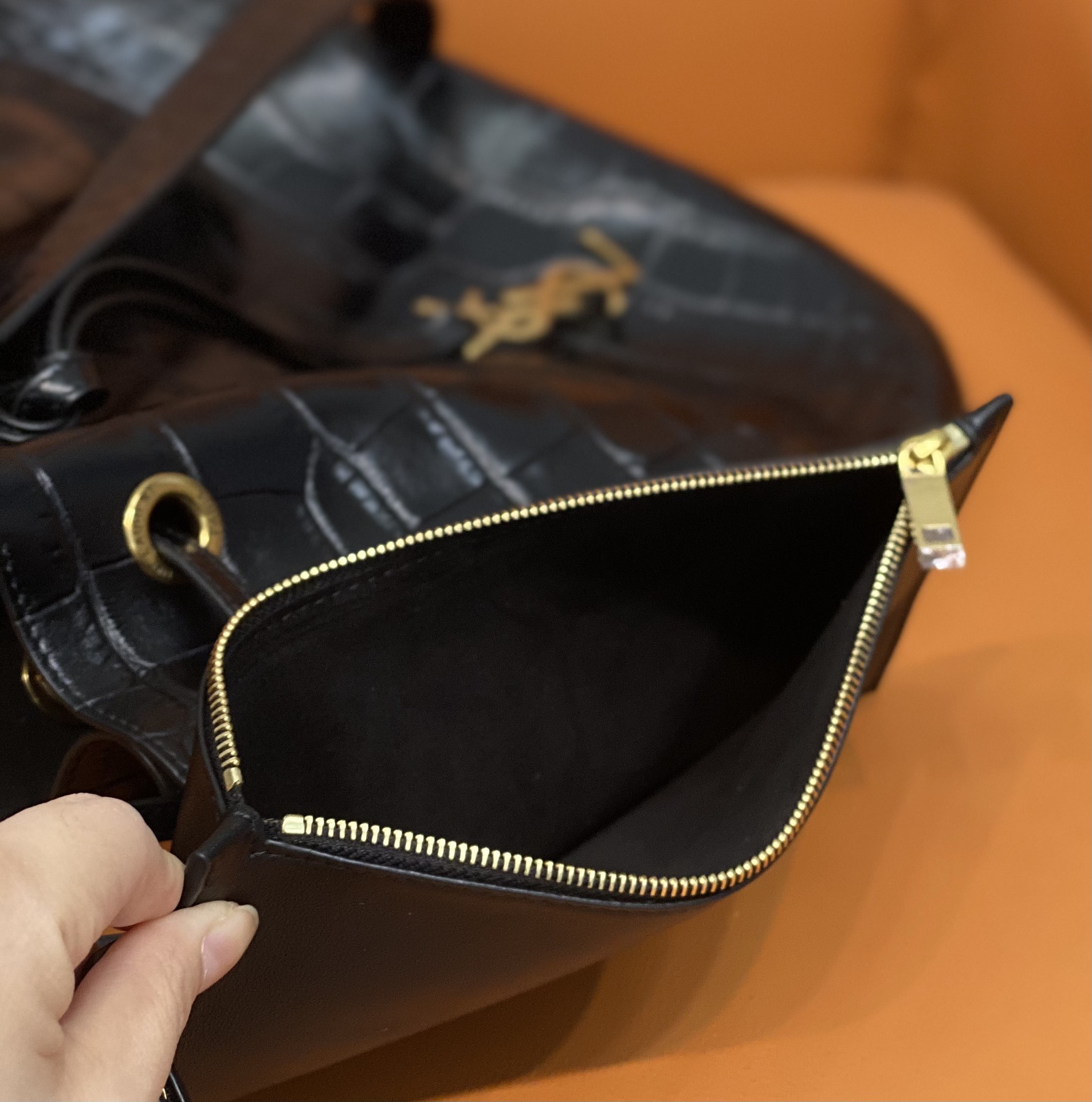 Y*L hobo bag-33×28×2.5cm