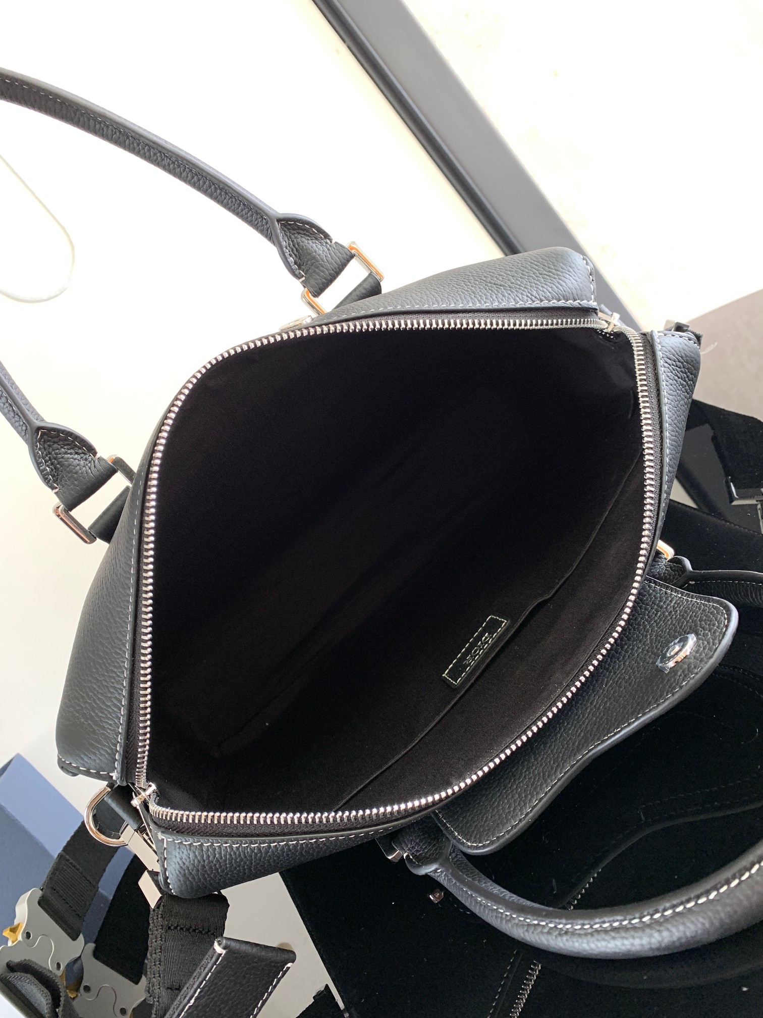 D*or lingot messenger bag-35 x 27 x 6cm