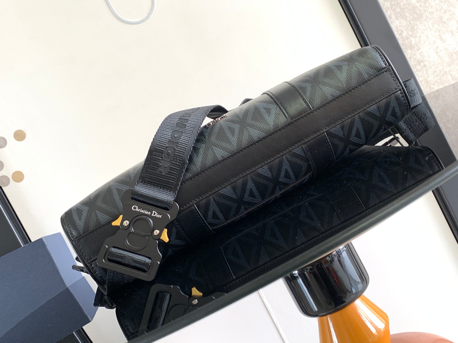 D*or lingot messenger bag-35 x 27 x 6cm