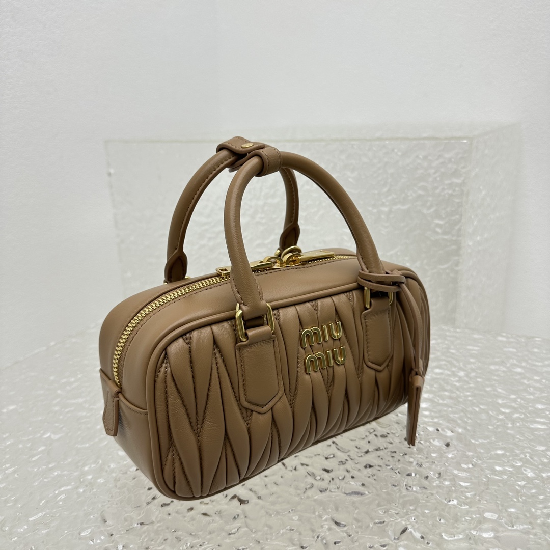 M*um*u vintage rectangular bag-23*12*8cm