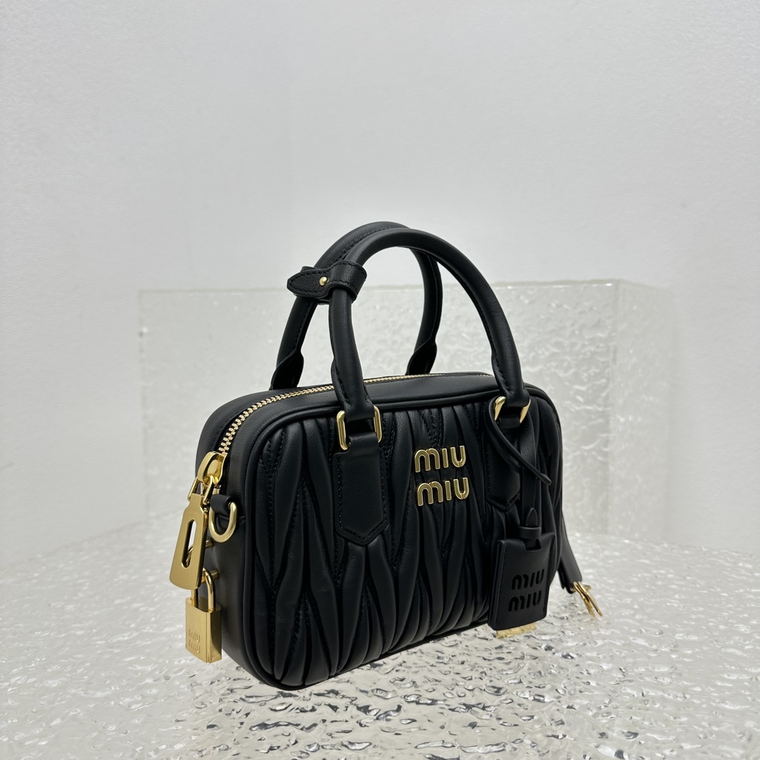 M*um*u vintage too pretty bag-19*13*6cm