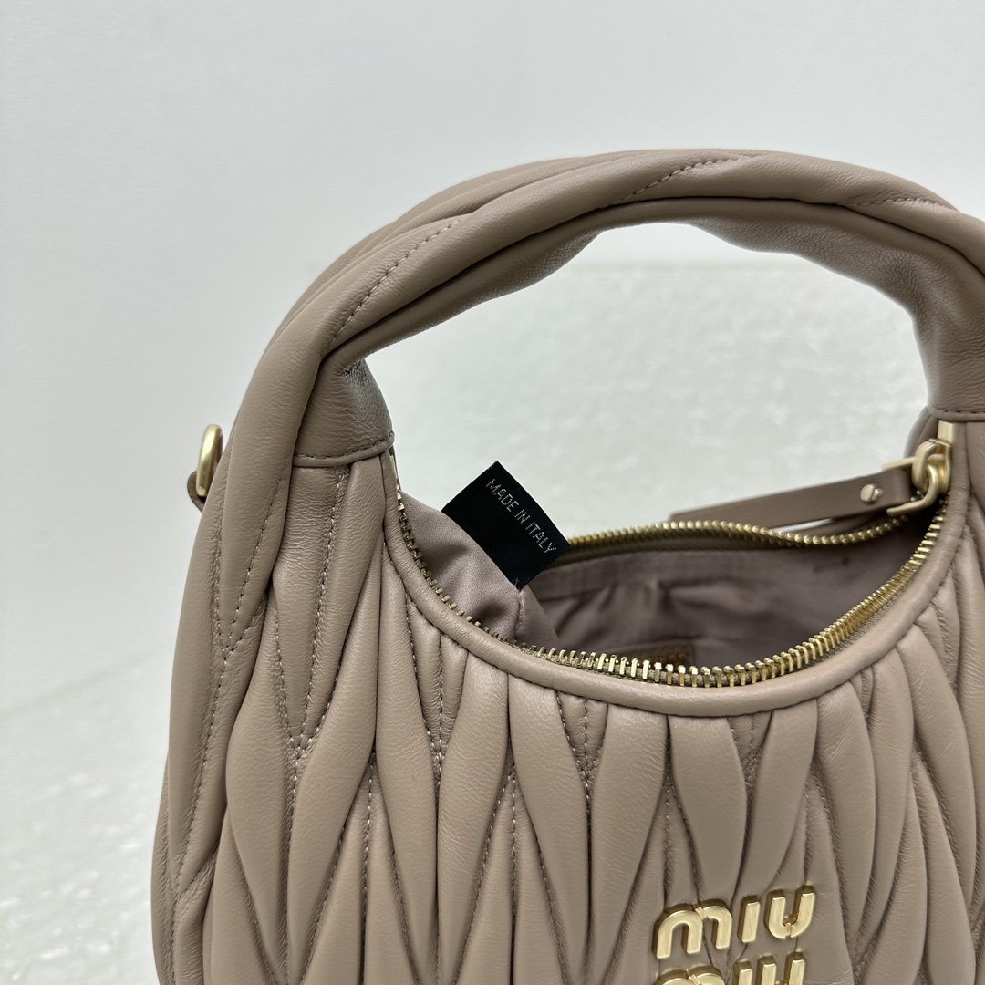 M*um*u wander hobo bag-20*6*17cm