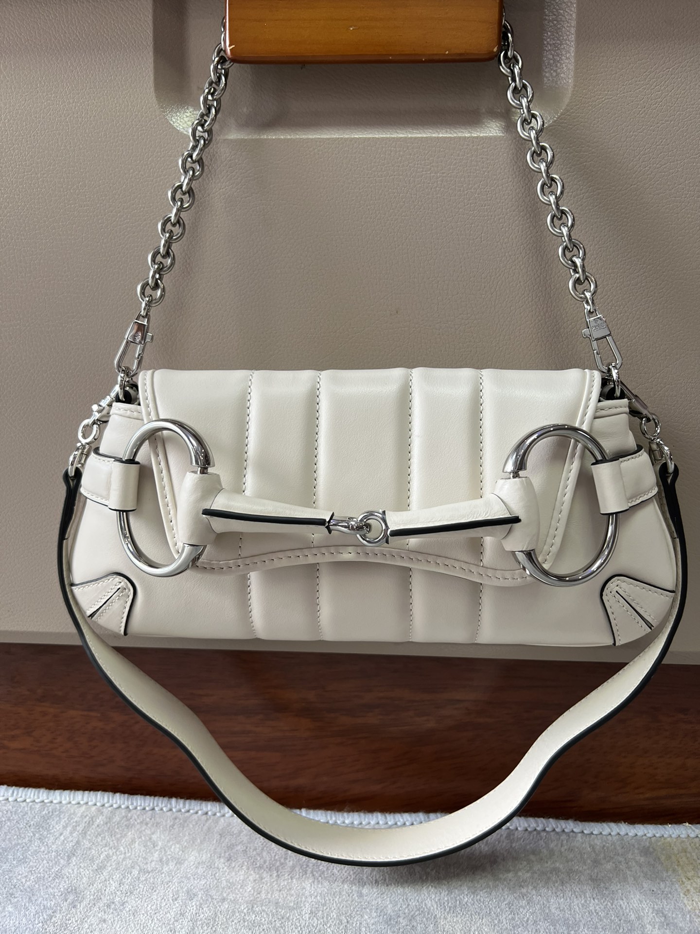 G*u*i horsebit chain 2023-27x11x5cm