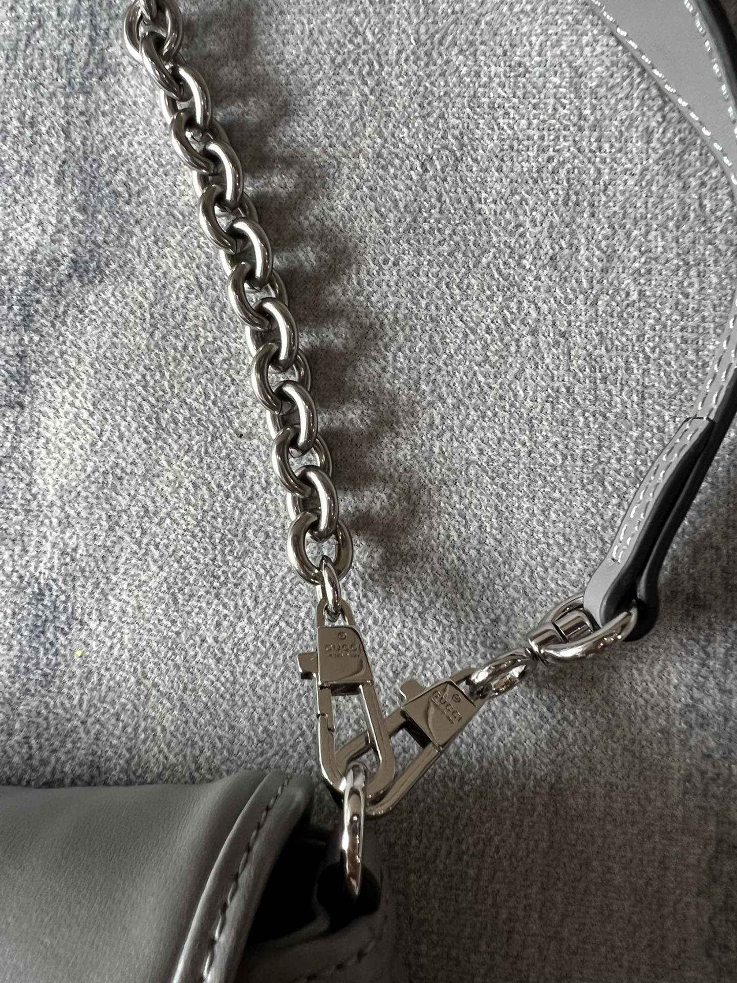 G*u*i horsebit chain 2023-27x11x5cm