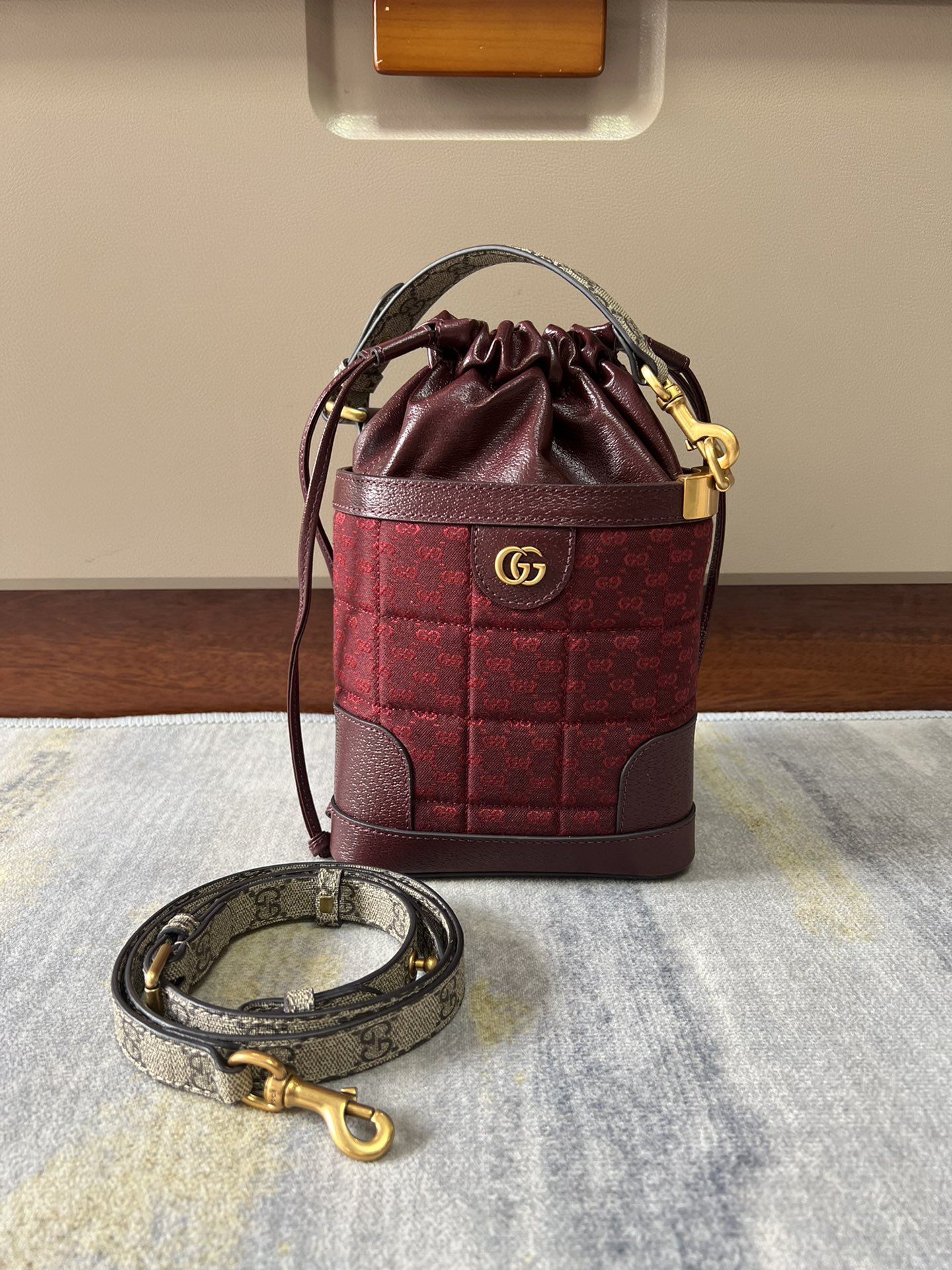 G*u*i tote 2023-18*16*15cm