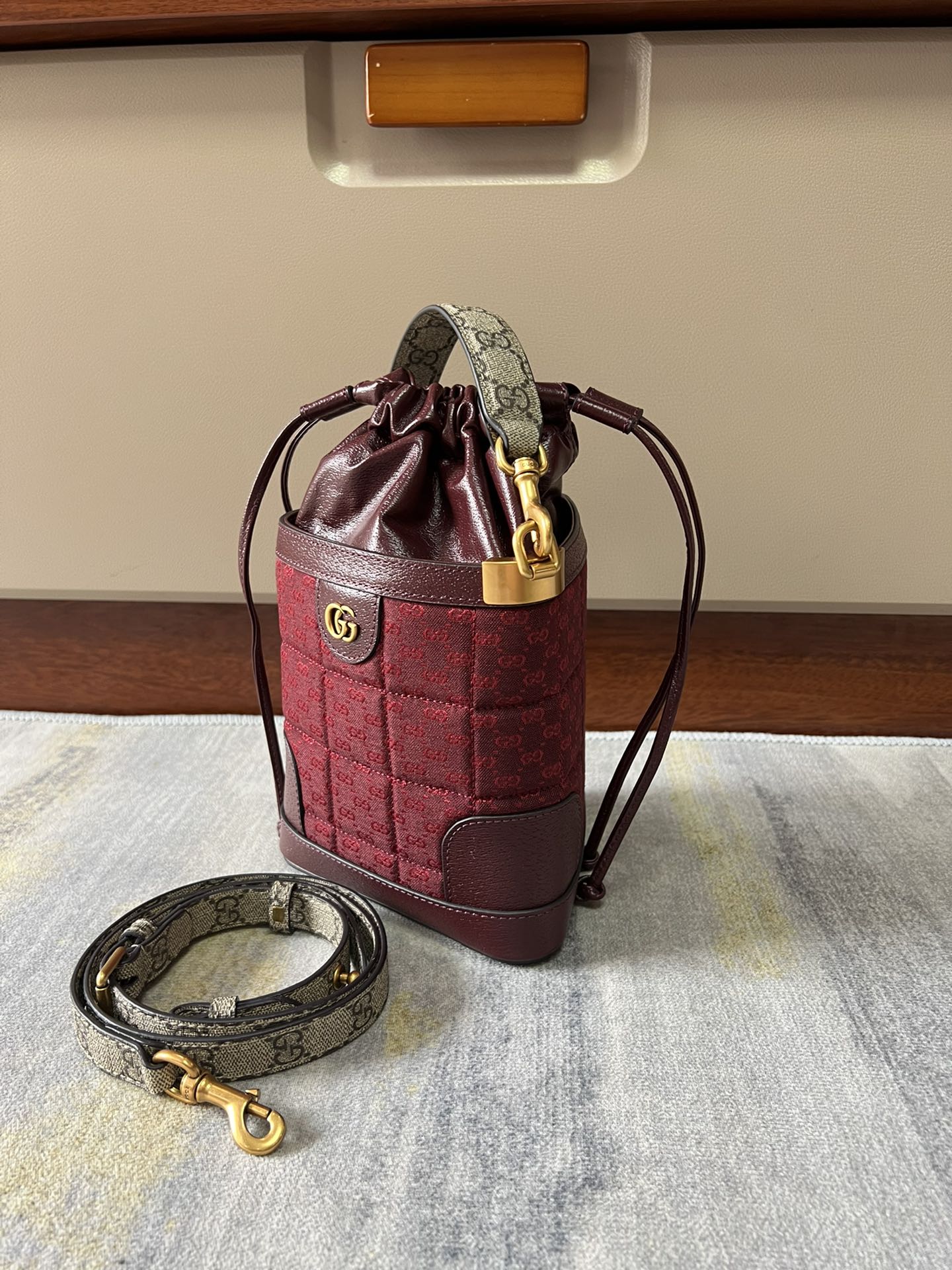 G*u*i tote 2023-18*16*15cm