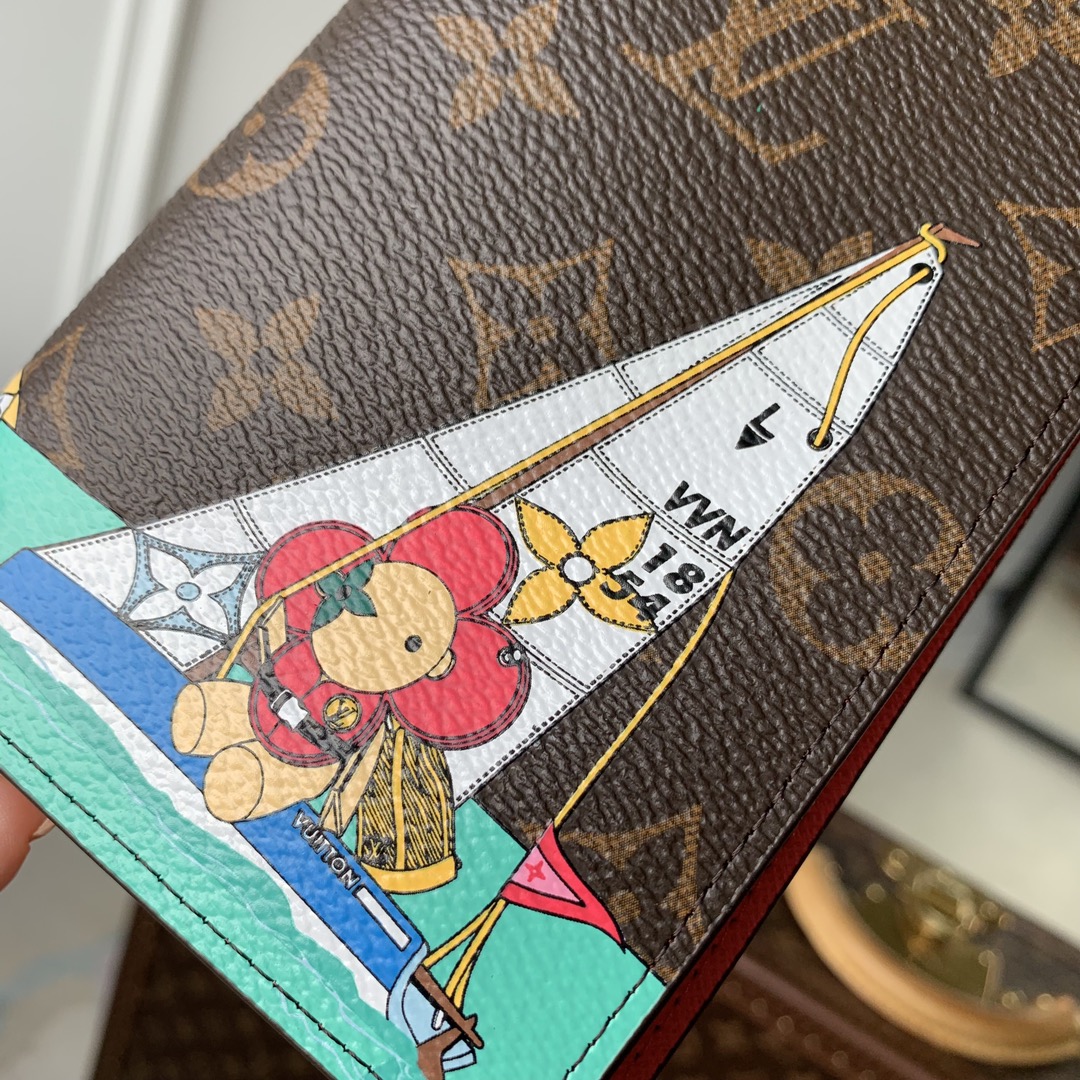 l0*is V*t0n passport card holder-14*10.5cm