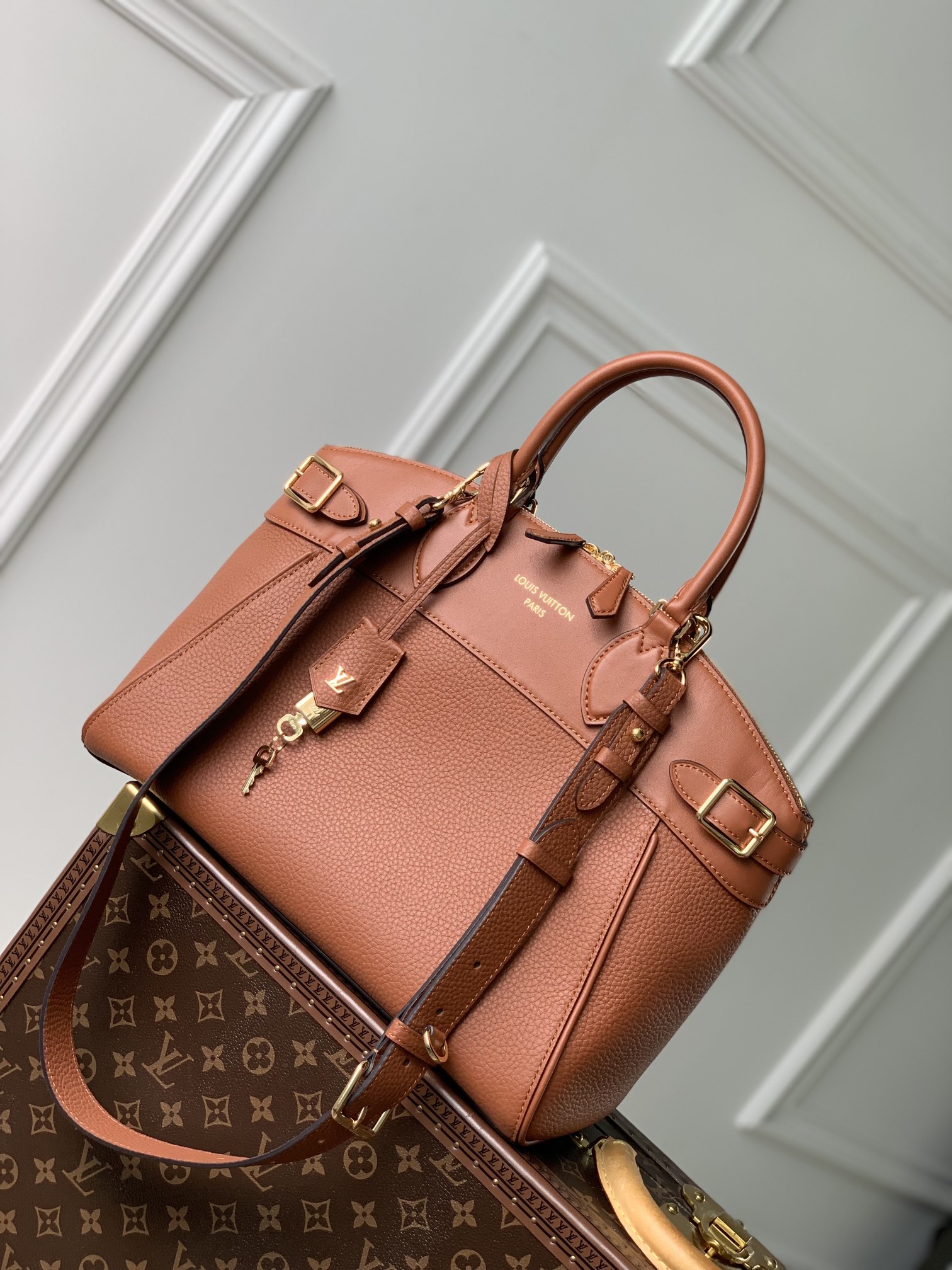 l0*is V*t0n lock it tote mm-36×29×15cm