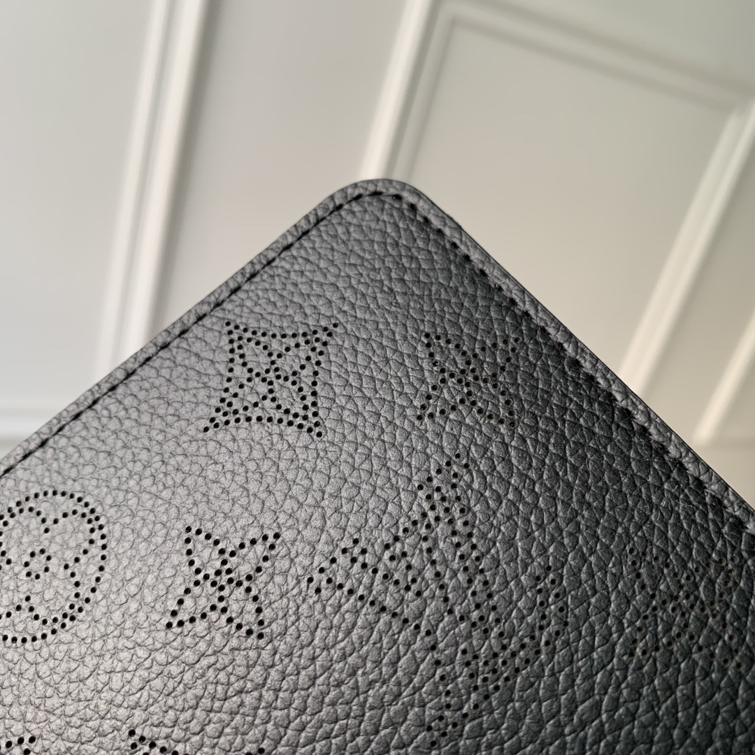 l0*is V*t0n wallet-m81558-11.5 x 10.5 x 2cm