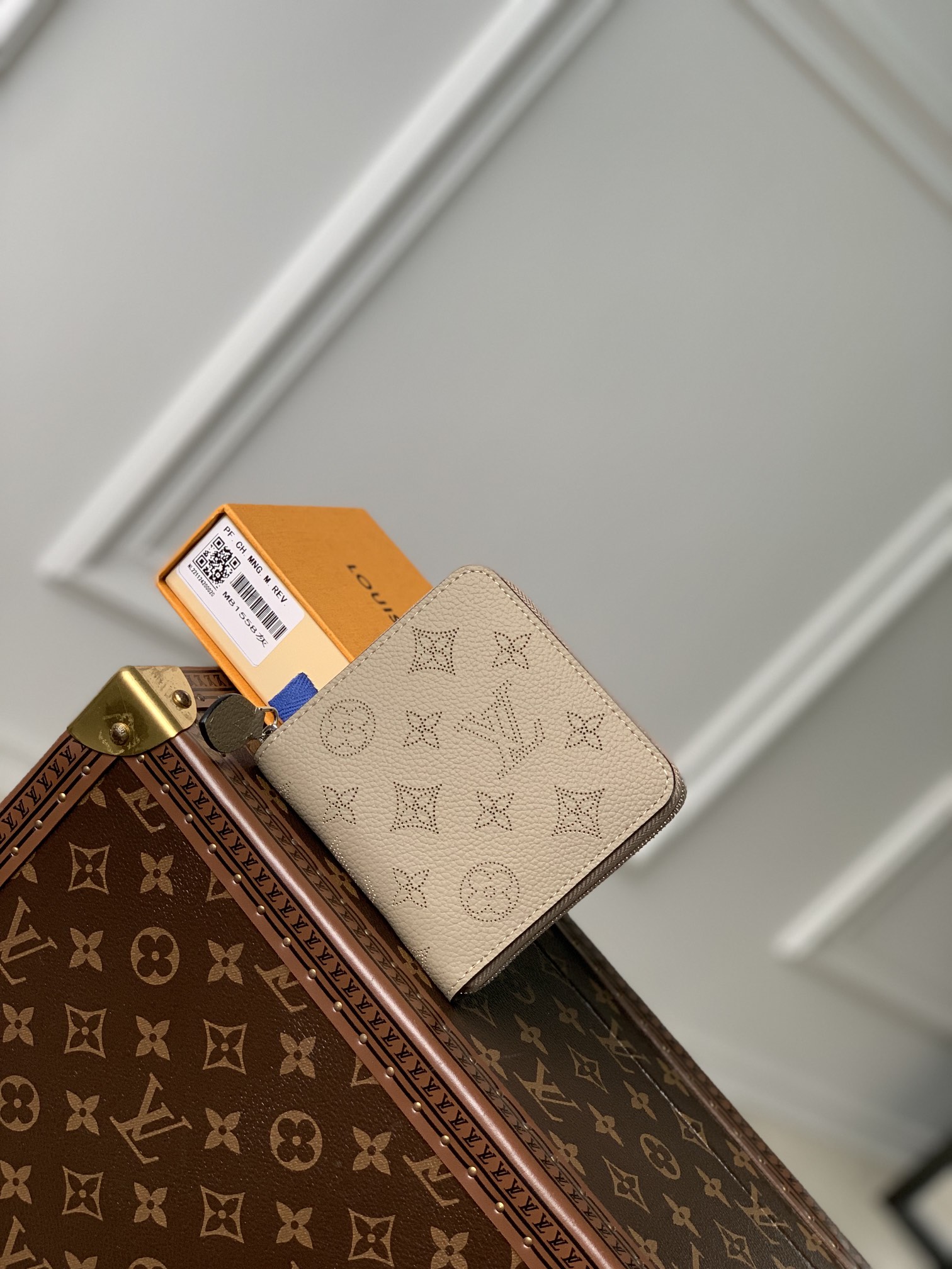 l0*is V*t0n wallet-m81558-11.5 x 10.5 x 2cm