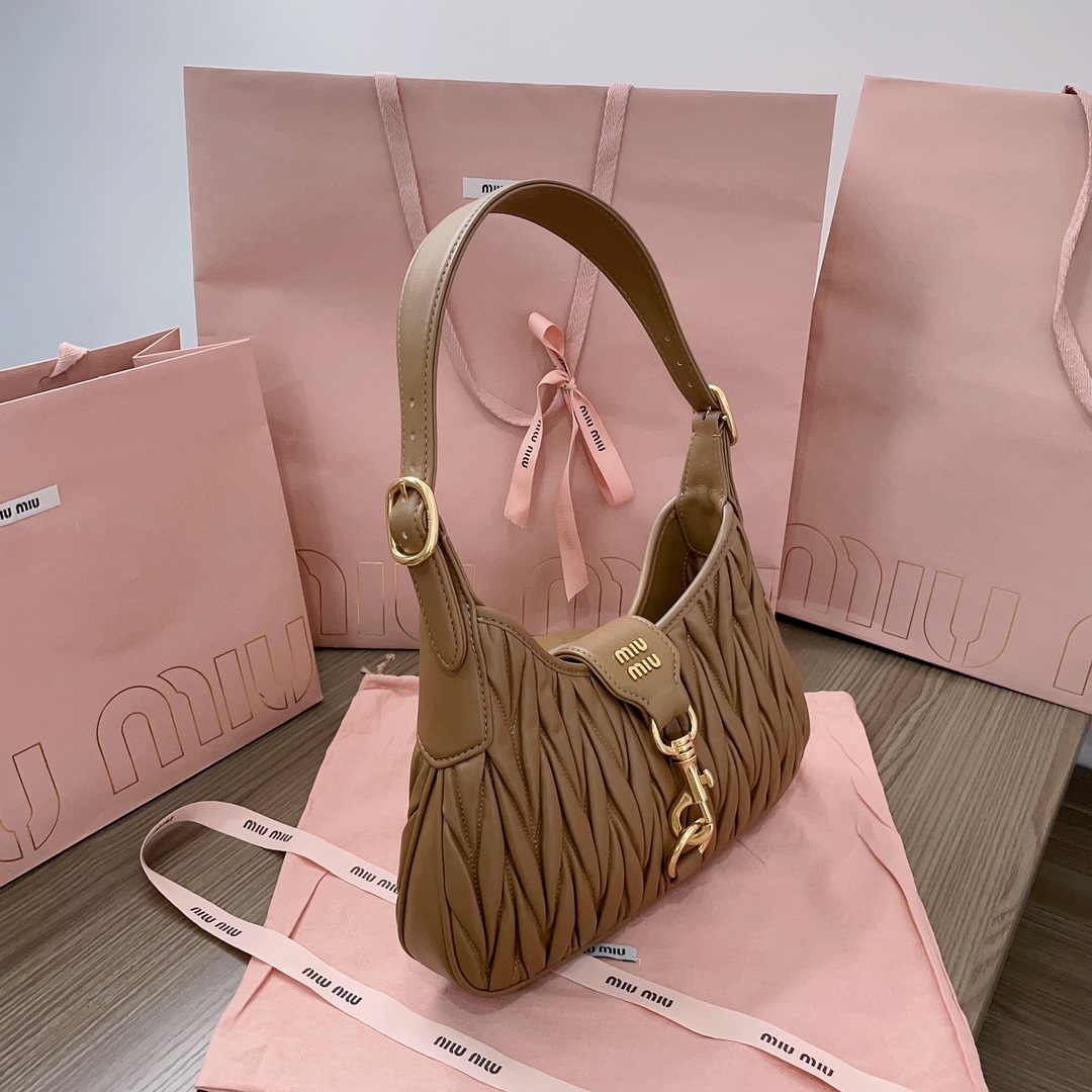 M*um*u hobo bag-29*15*4cm