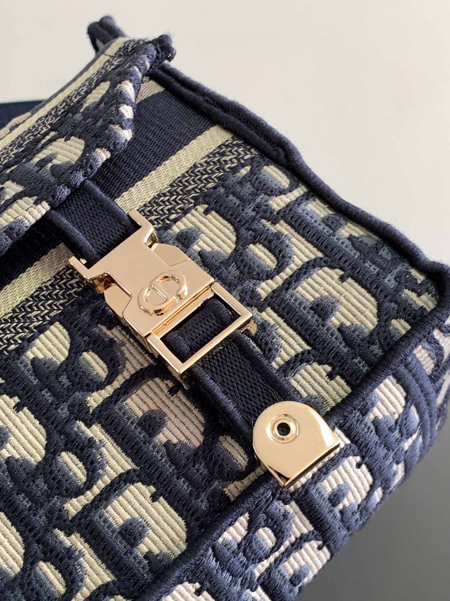 D*or oblique messenger bag-23×15×8cm