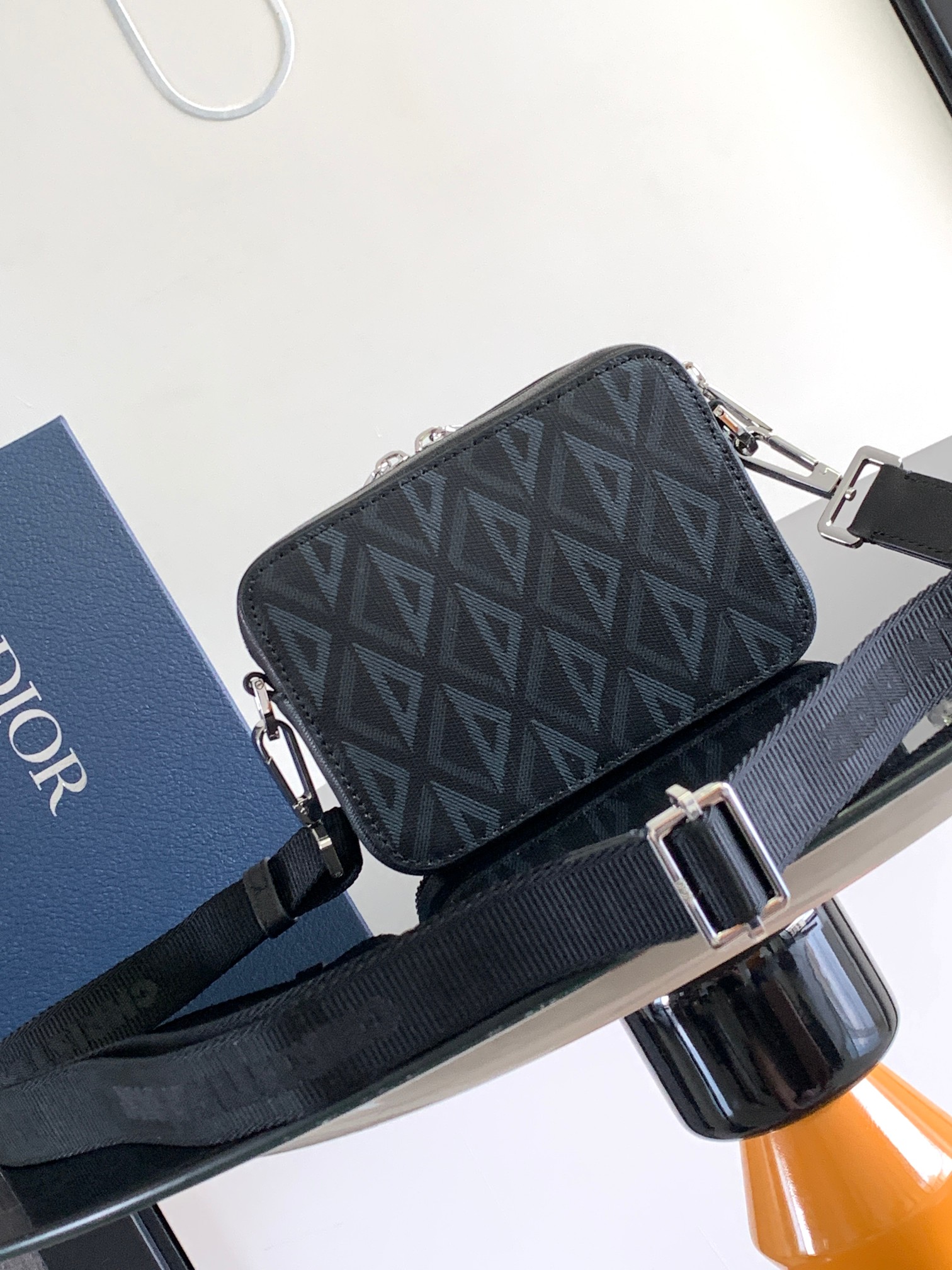 D*or oblique handlebag-17 x 12.5 x 55cm