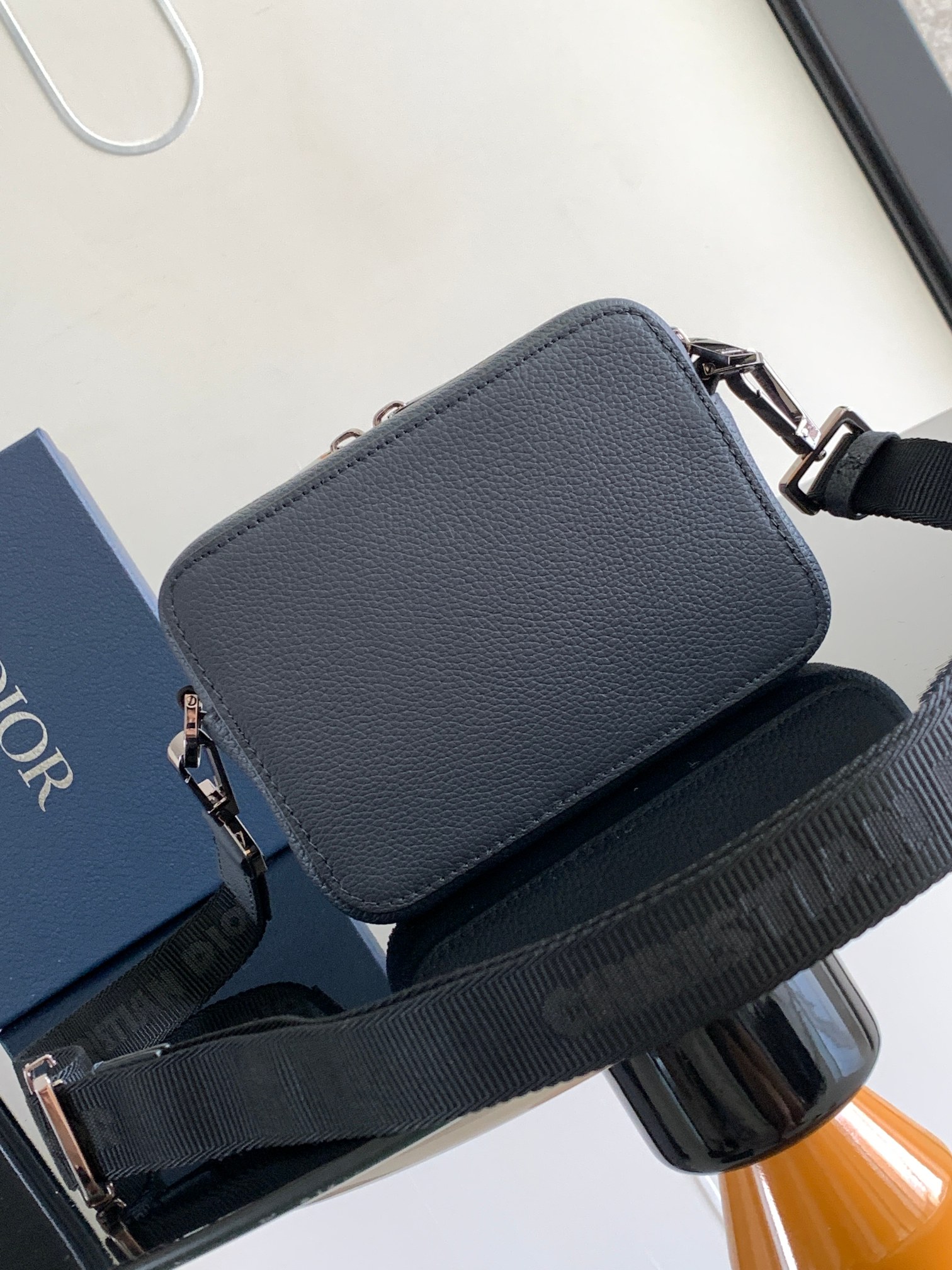 D*or essentials bag-17*12.5cm