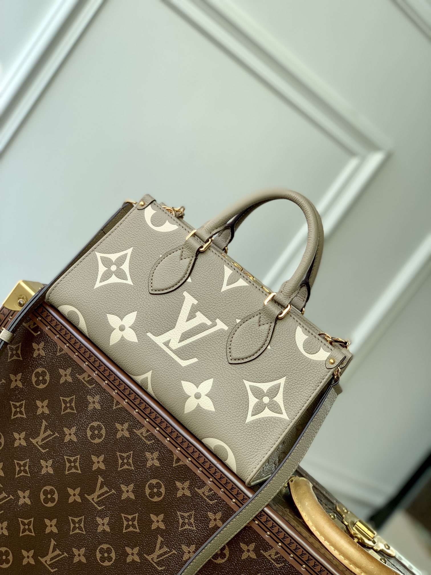 l0*is V*t0n onthego east west handbag-m23640-25*13*10cm