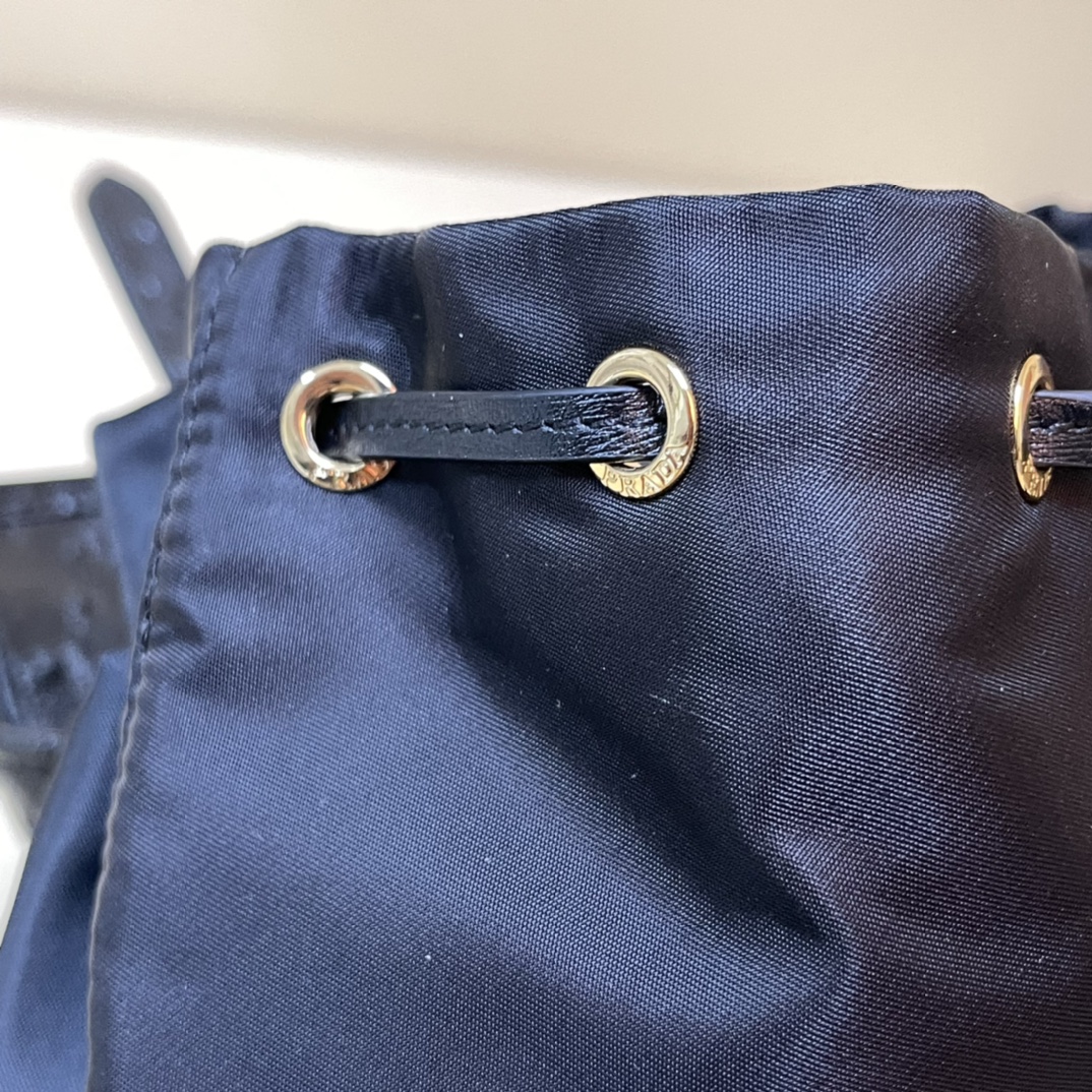 Pra*a backpack 1bz074 -20.5×25×11.5cm