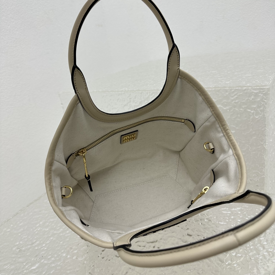 M*um*u hobo bag-22*11*14cm