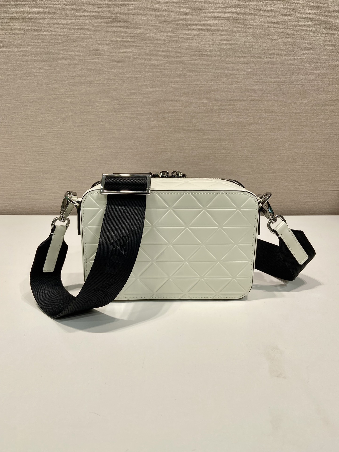 Pra*a camera bag 2vh070-19*12.5*5.5cm