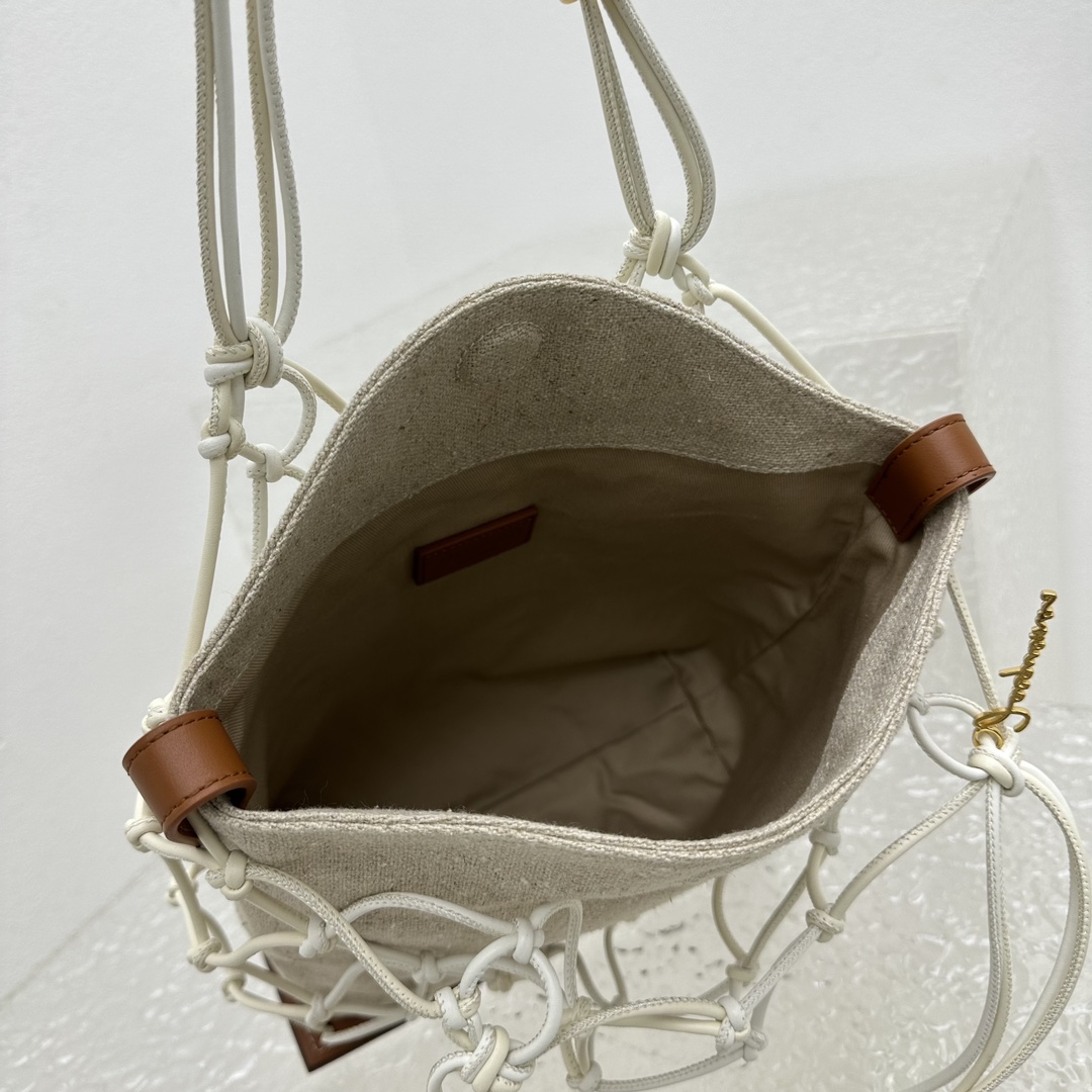 Ja*qvemvs mesh beach tote bag-23*42*11.5cm
